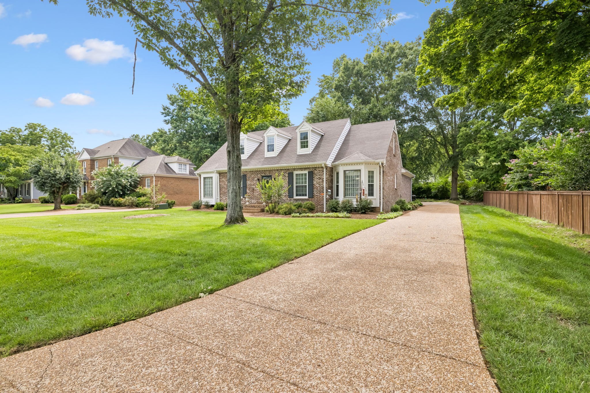 402 Cotton Ln
