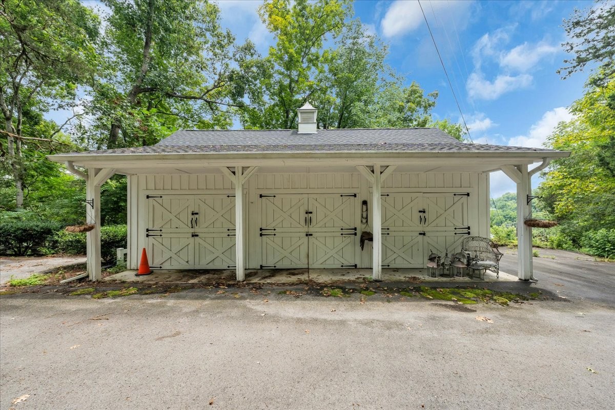 30 Lampley Ln
