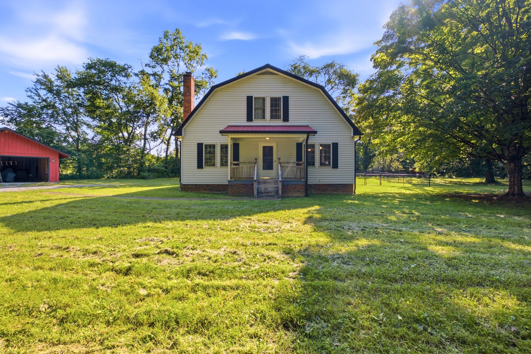 700 Wallace Rd