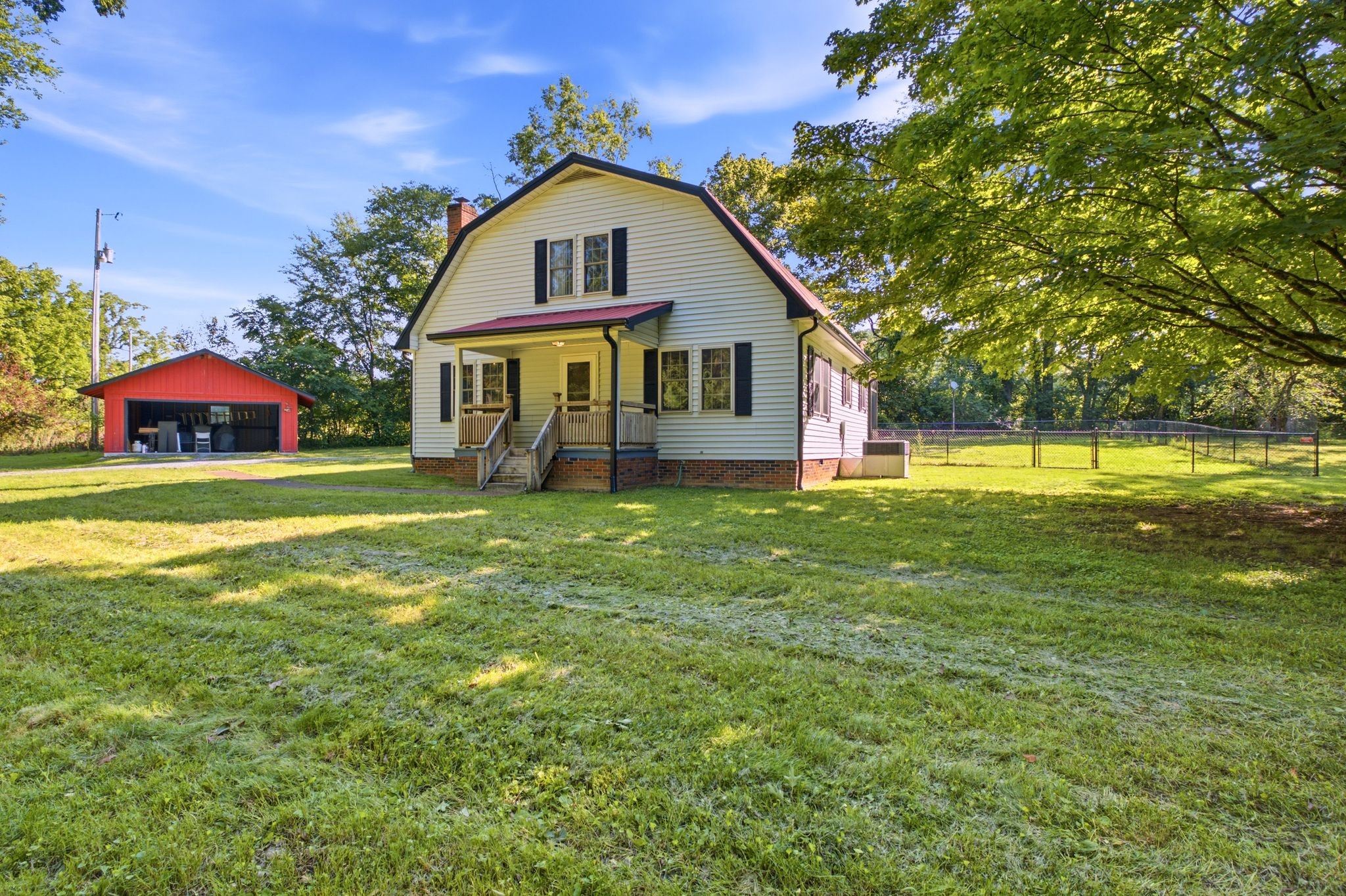 700 Wallace Rd