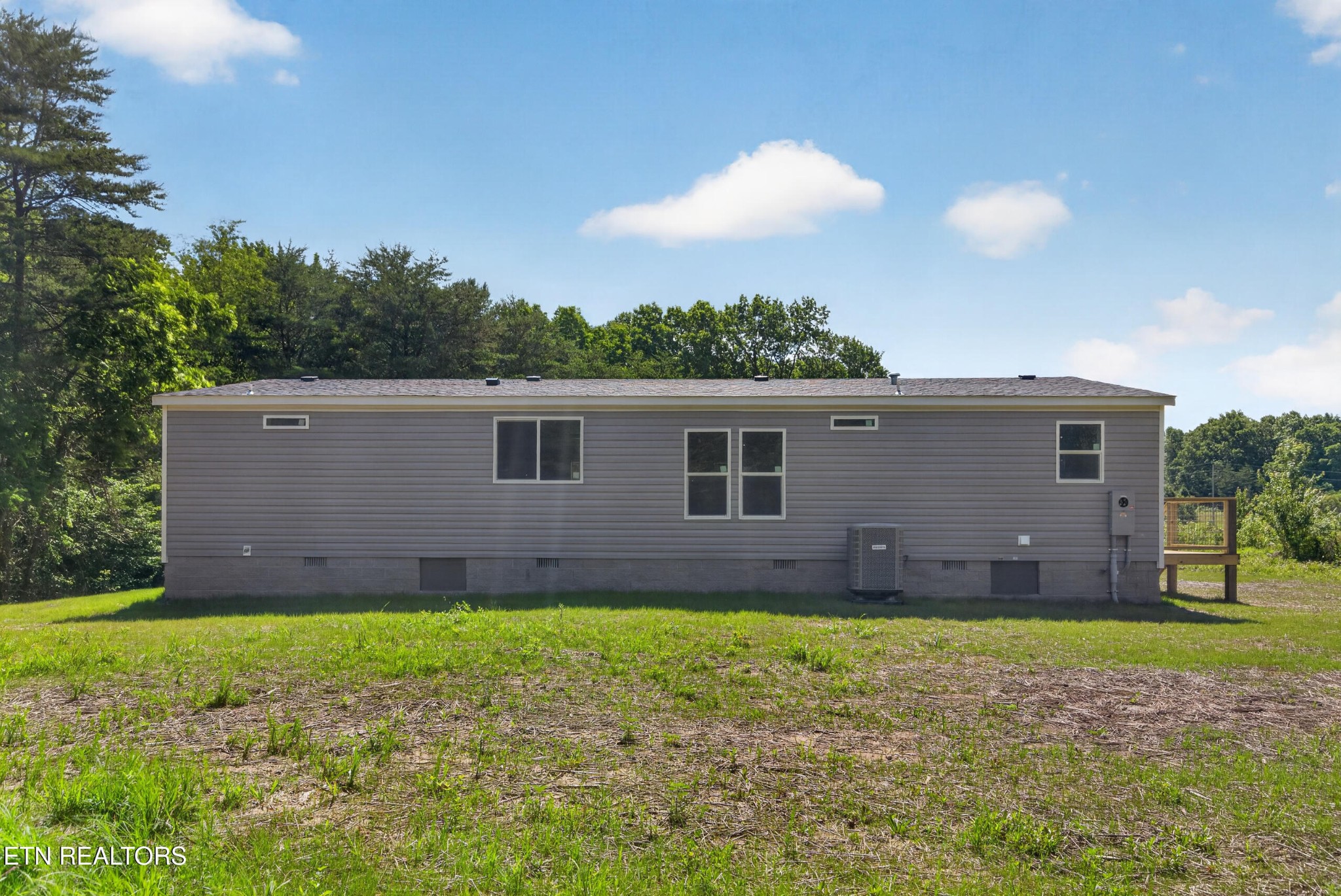 1090 Bill Black Road