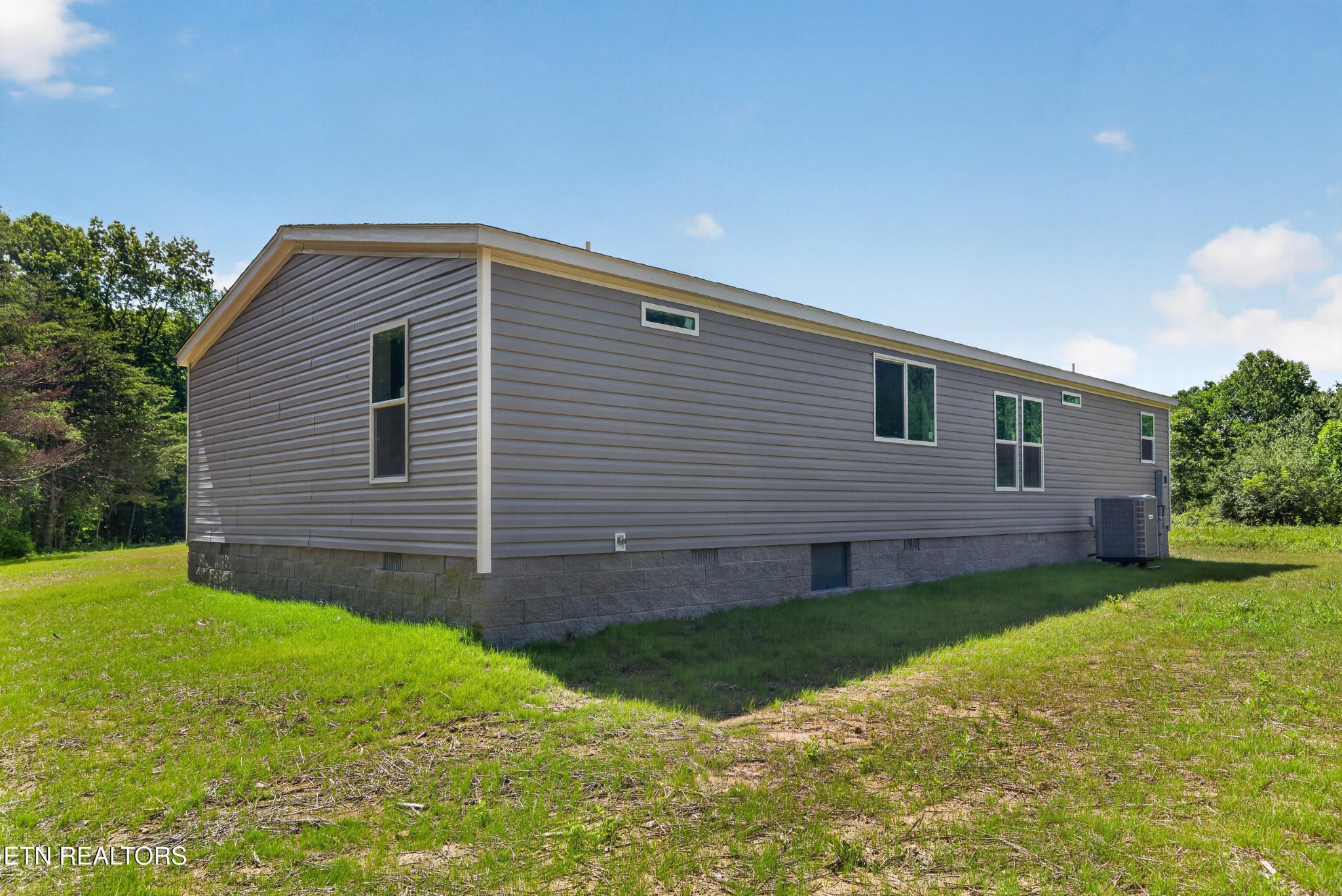1090 Bill Black Road