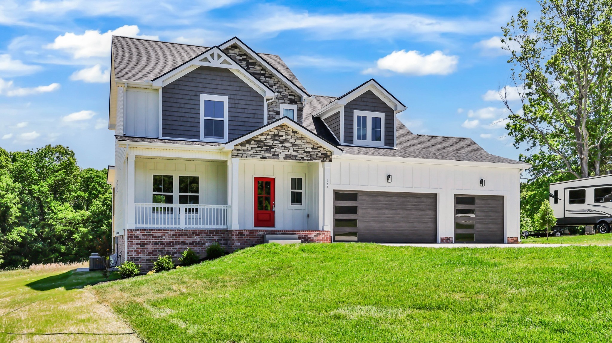 233 Lewis Grant Ln