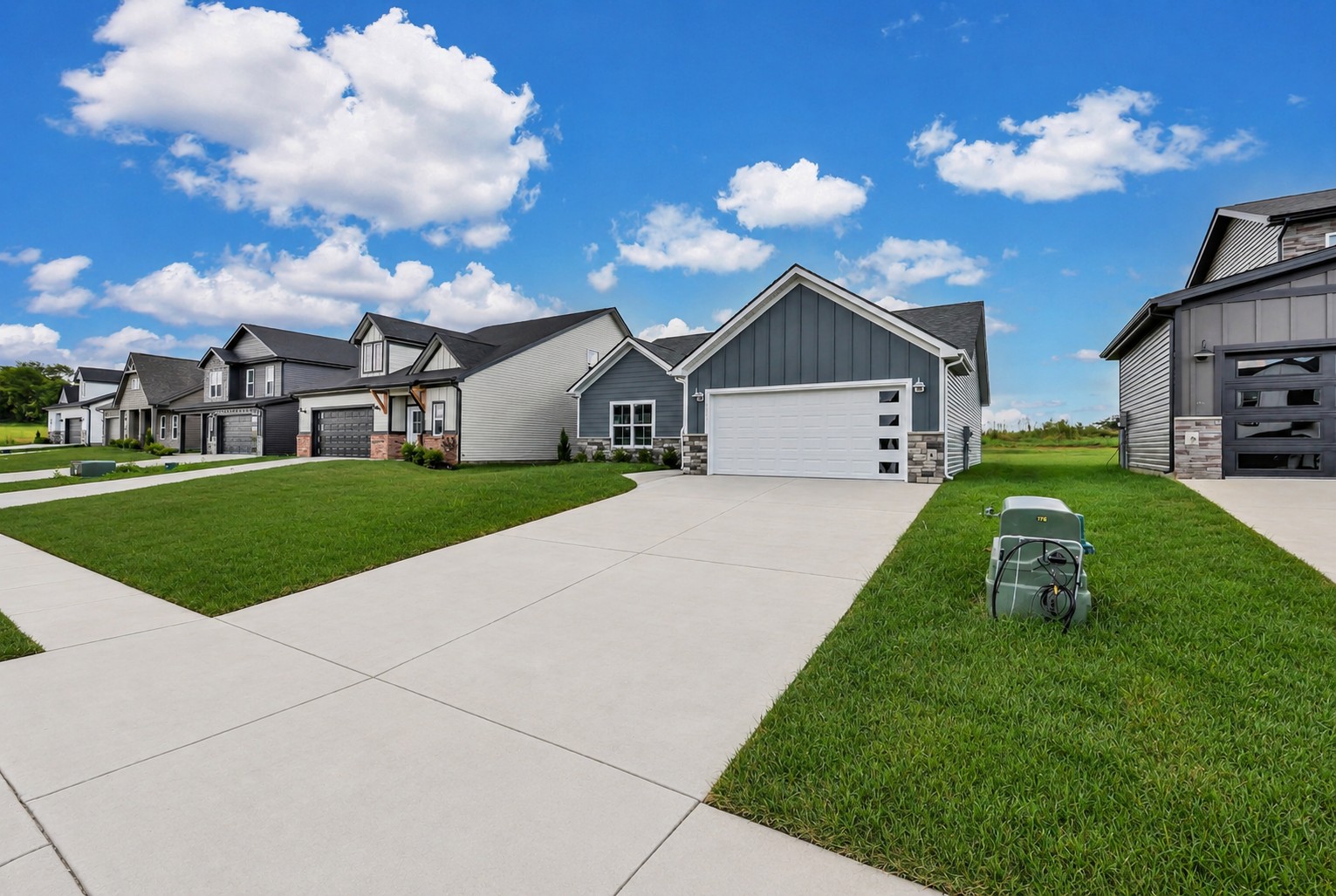 2721 Brewster Dr