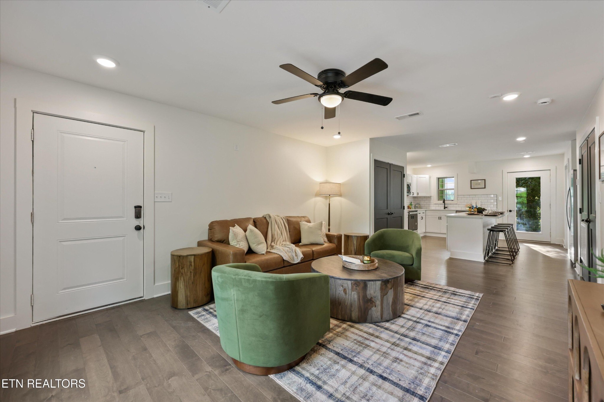 329 Ownby St