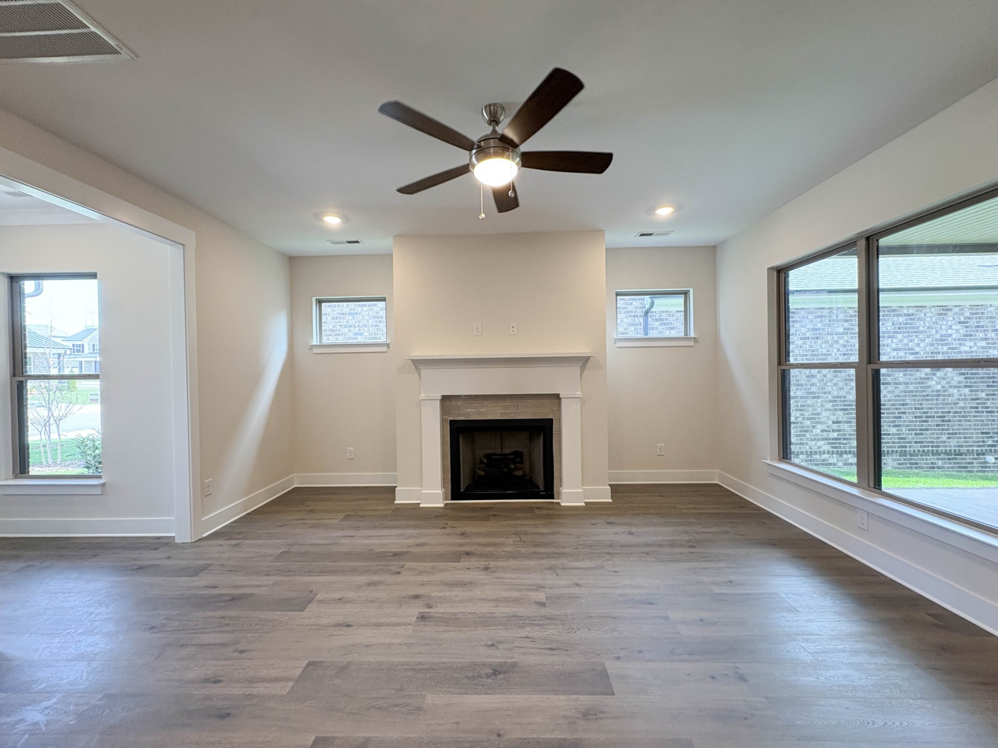 107 Sable East St
