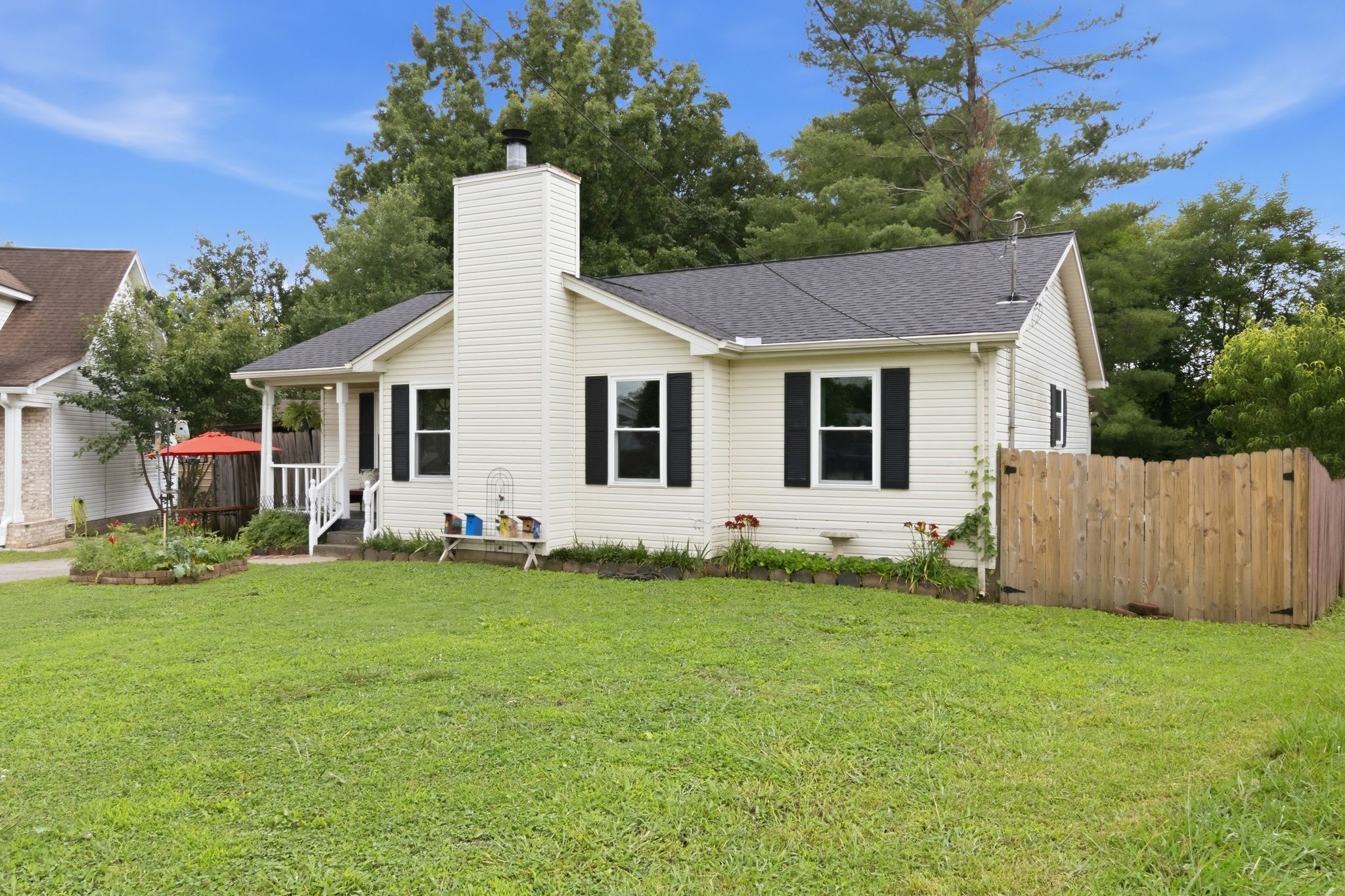 609 Eagle Ct