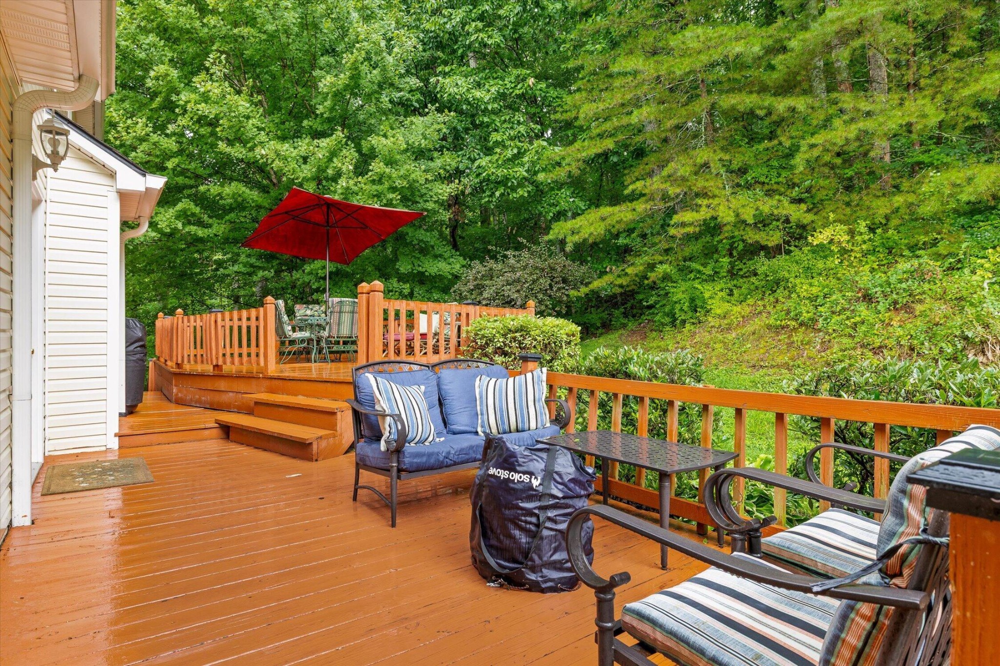 1668 Flagstone Point, NW