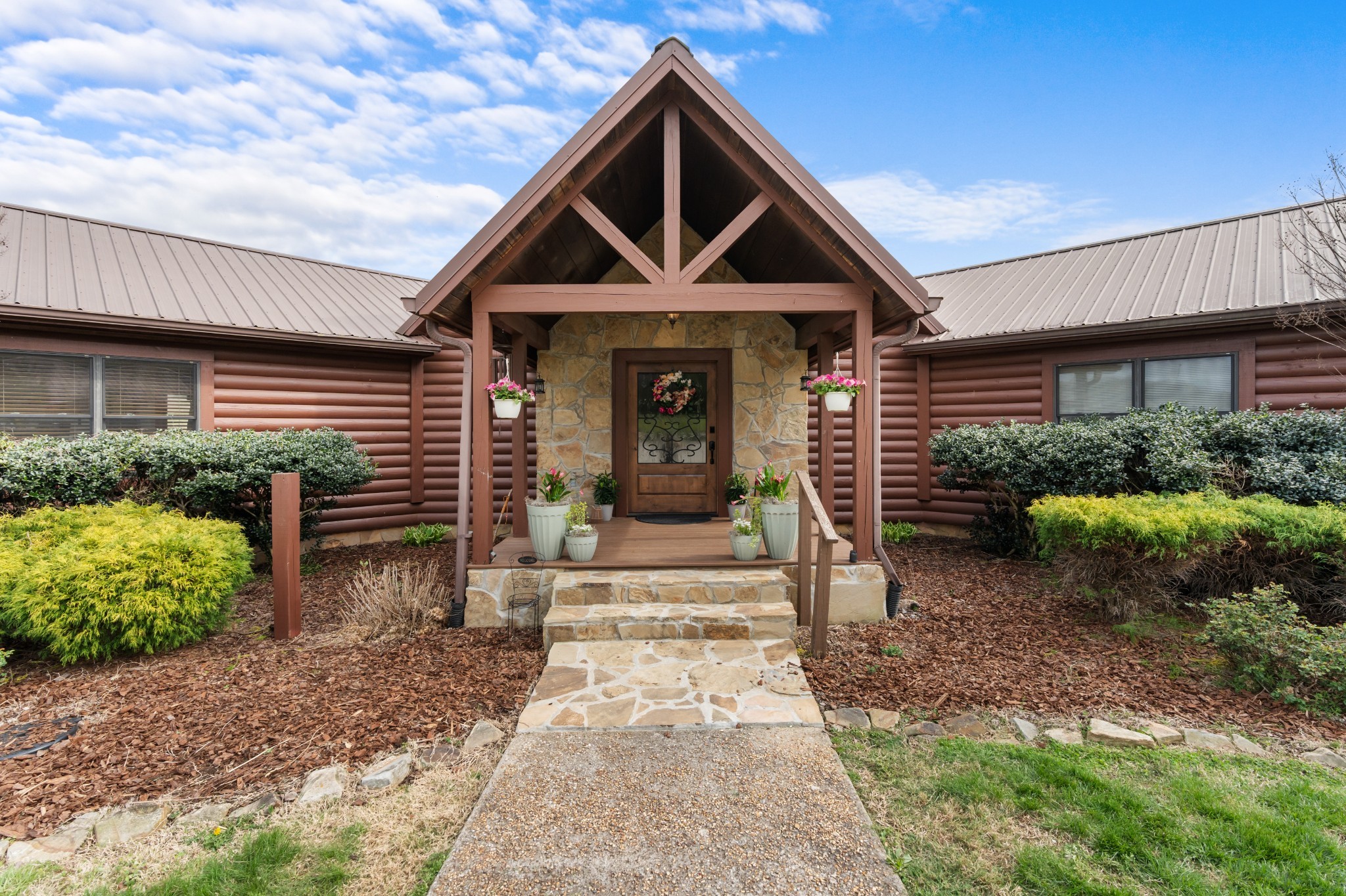2063 Kennedy Creek Rd
