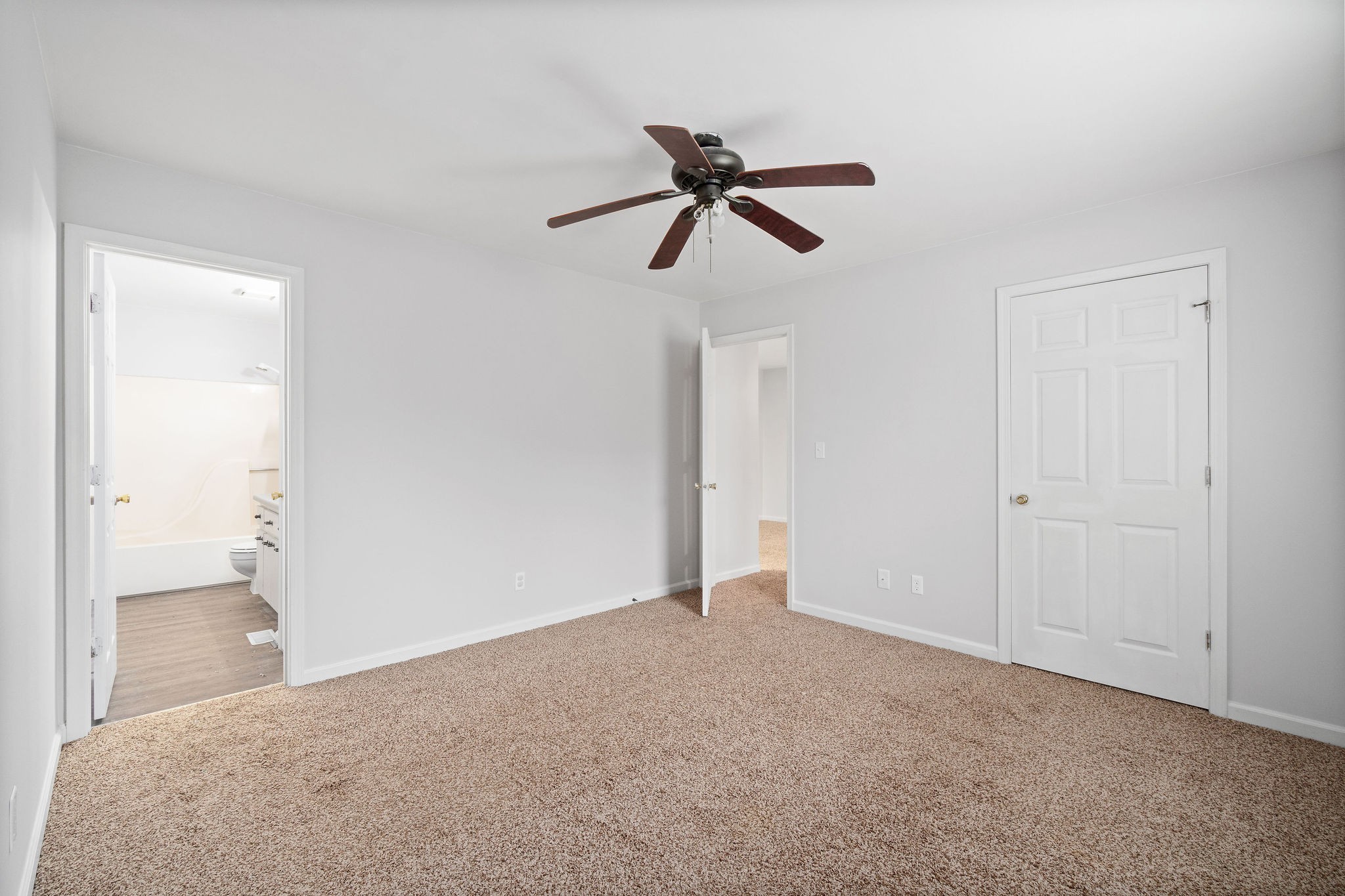 2706 Knob Ct