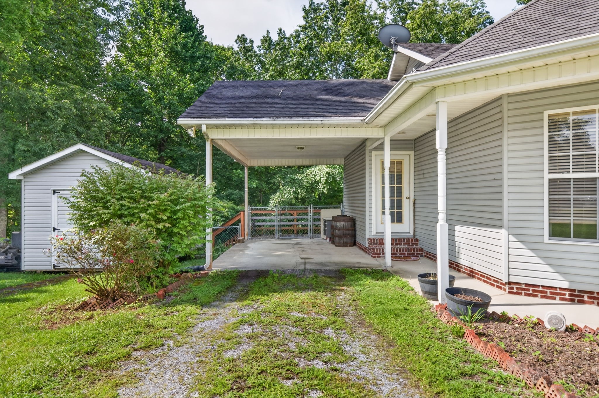 199 Moore Ln