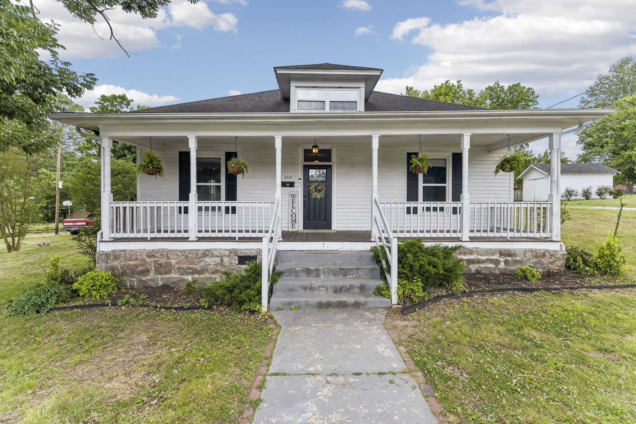 204 Jefferson Ave, E