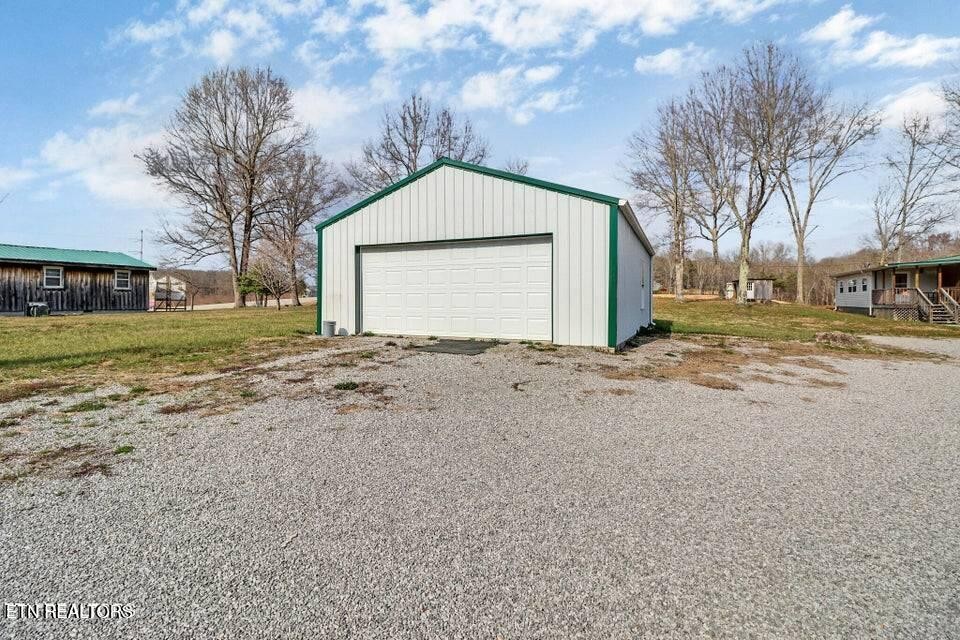2546 Peavine Rd