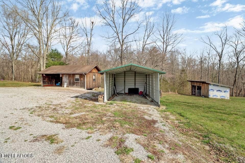 2546 Peavine Rd