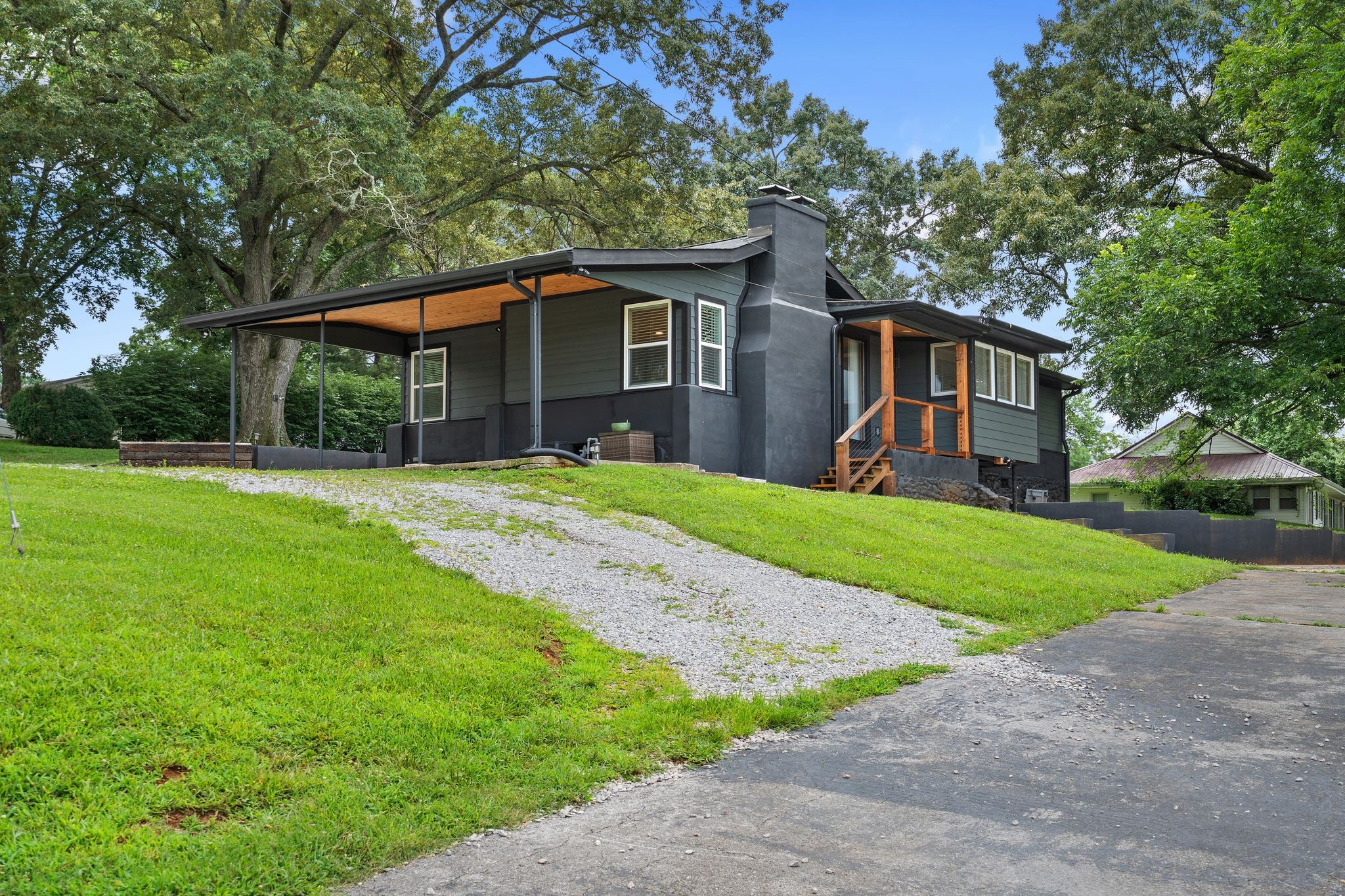 102 Oak Park