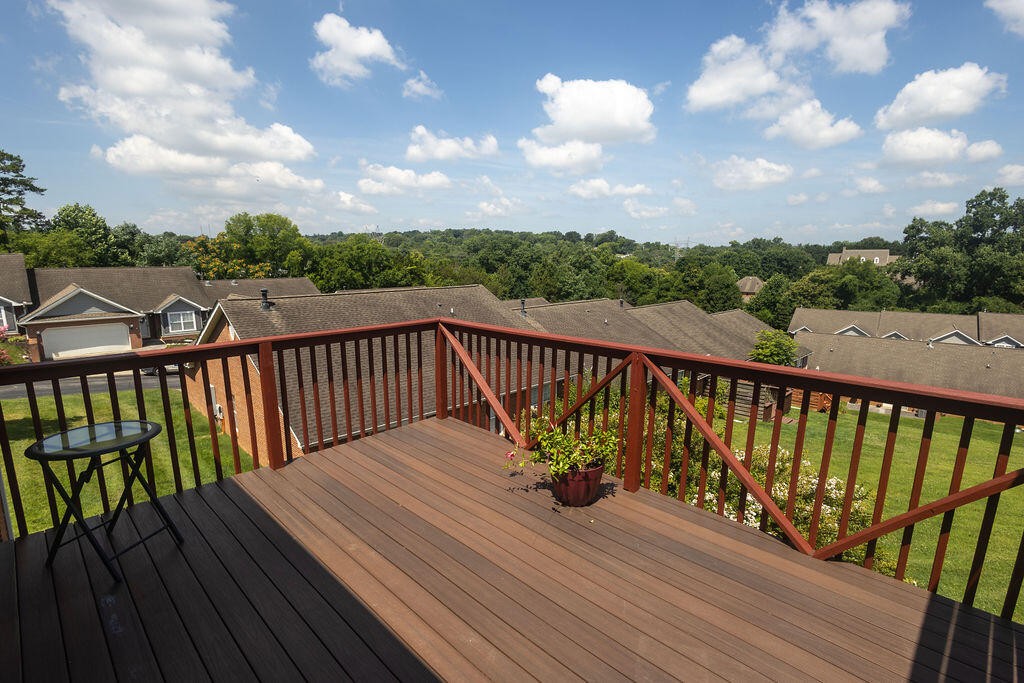 8719 Carriage House Way