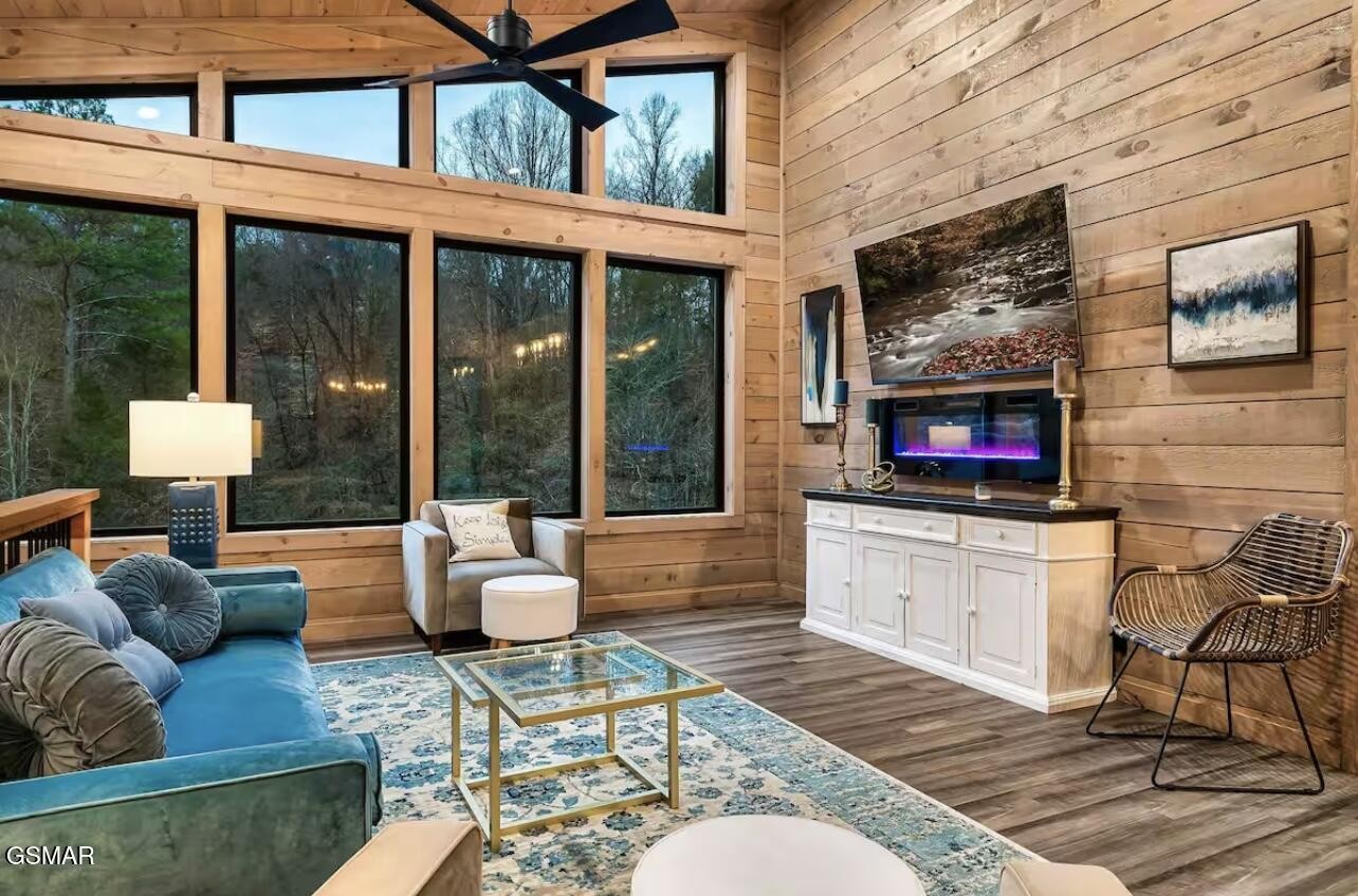 1508 Mountain Drive