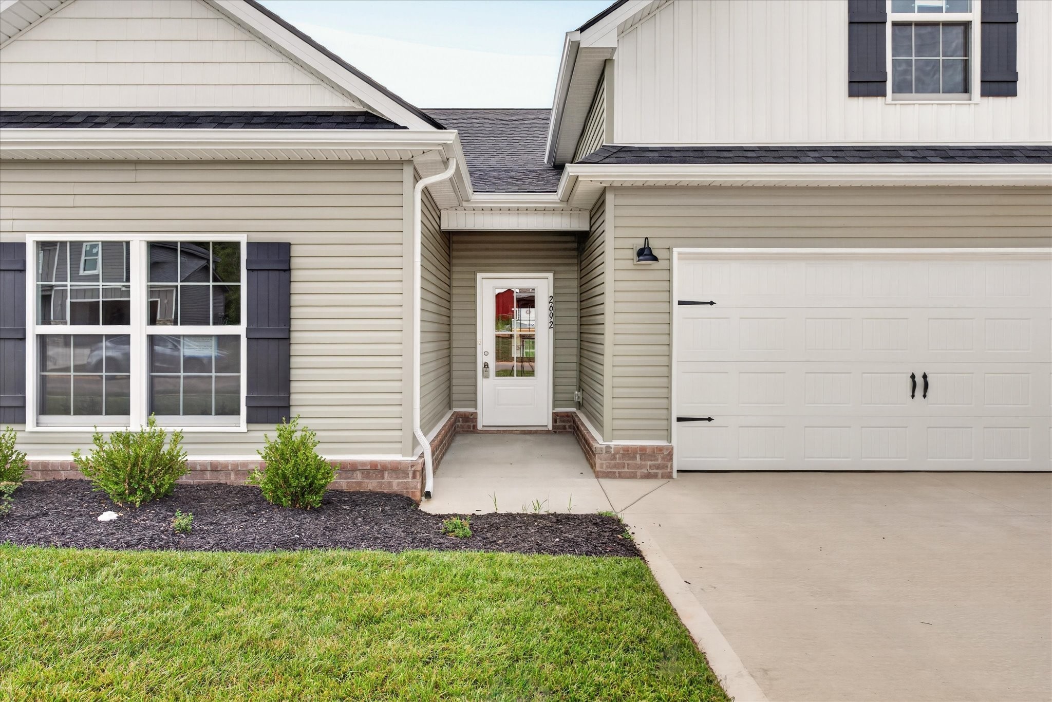 2692 Brewster Dr