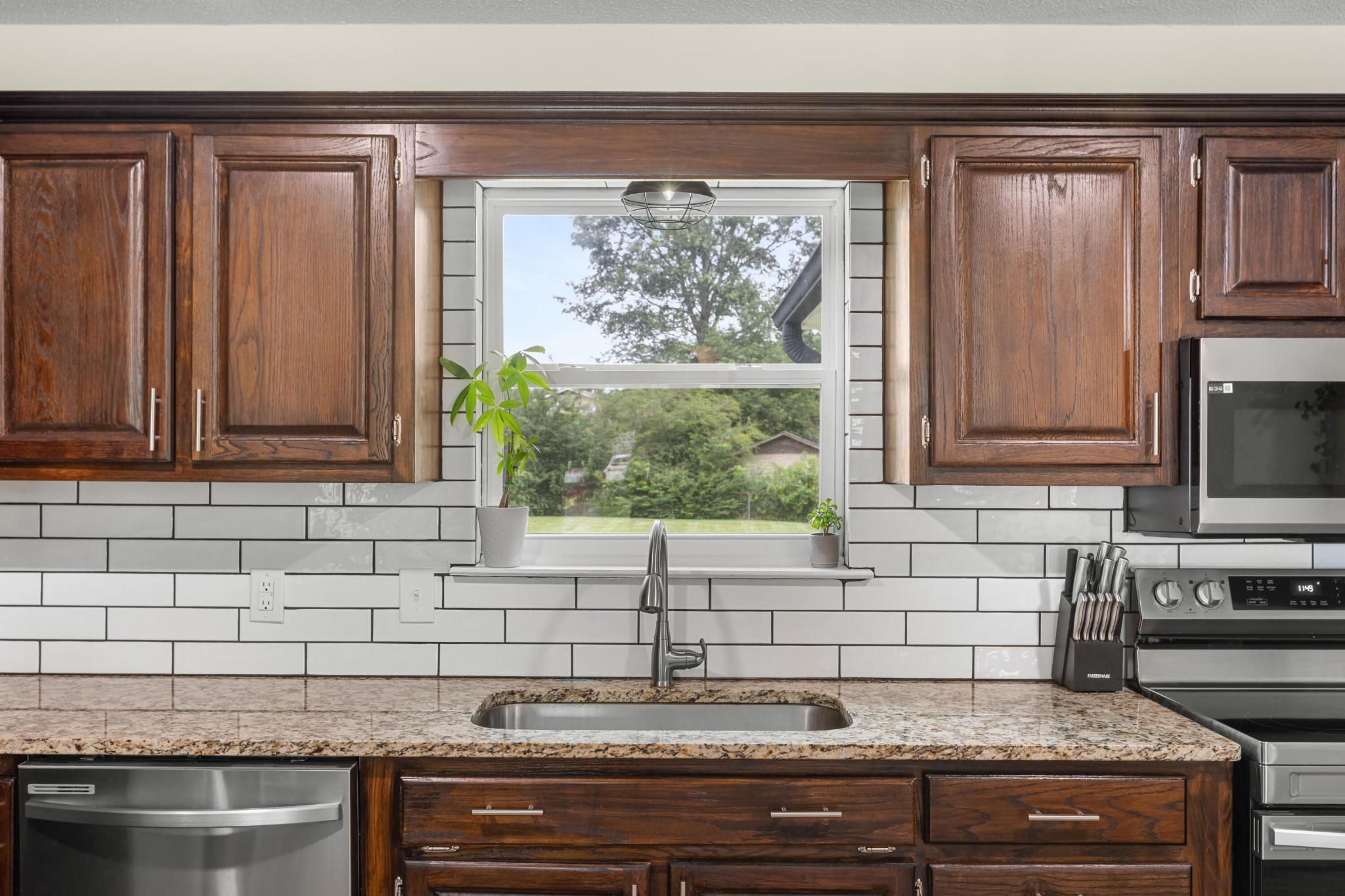 582 Pinewood Circle