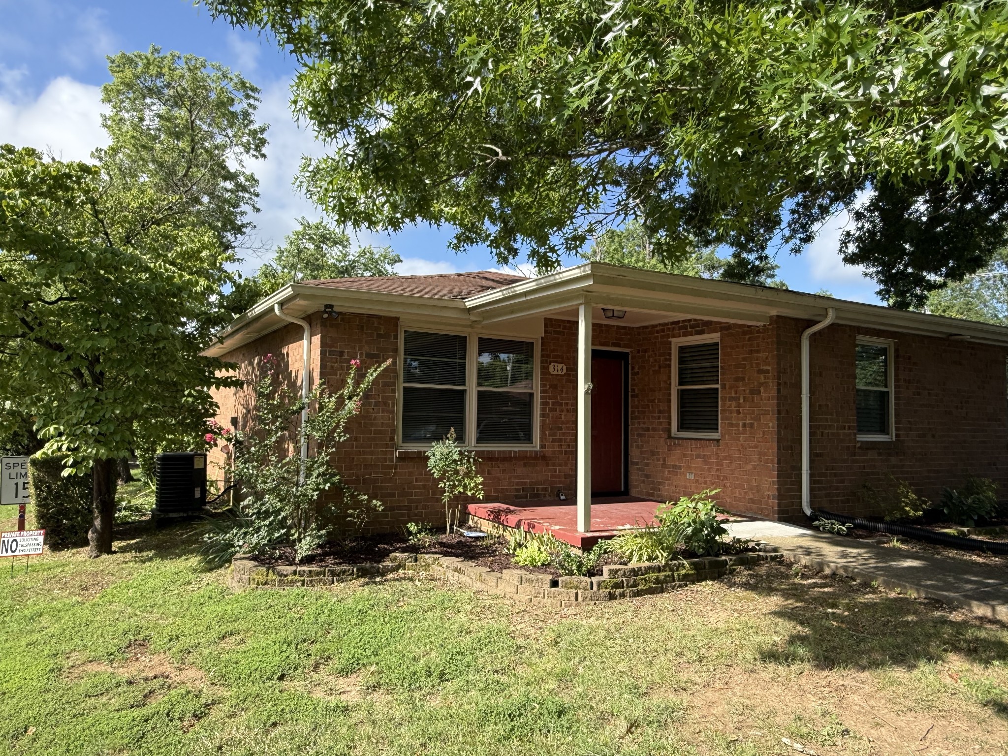 314 Deer Lake Dr