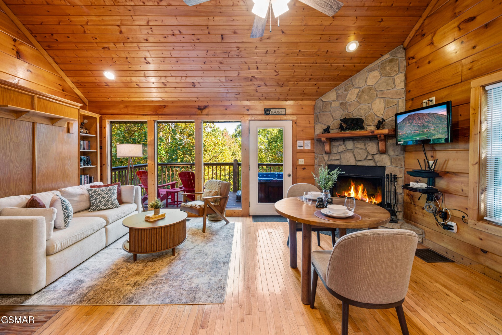 2461 Shady Creek Way