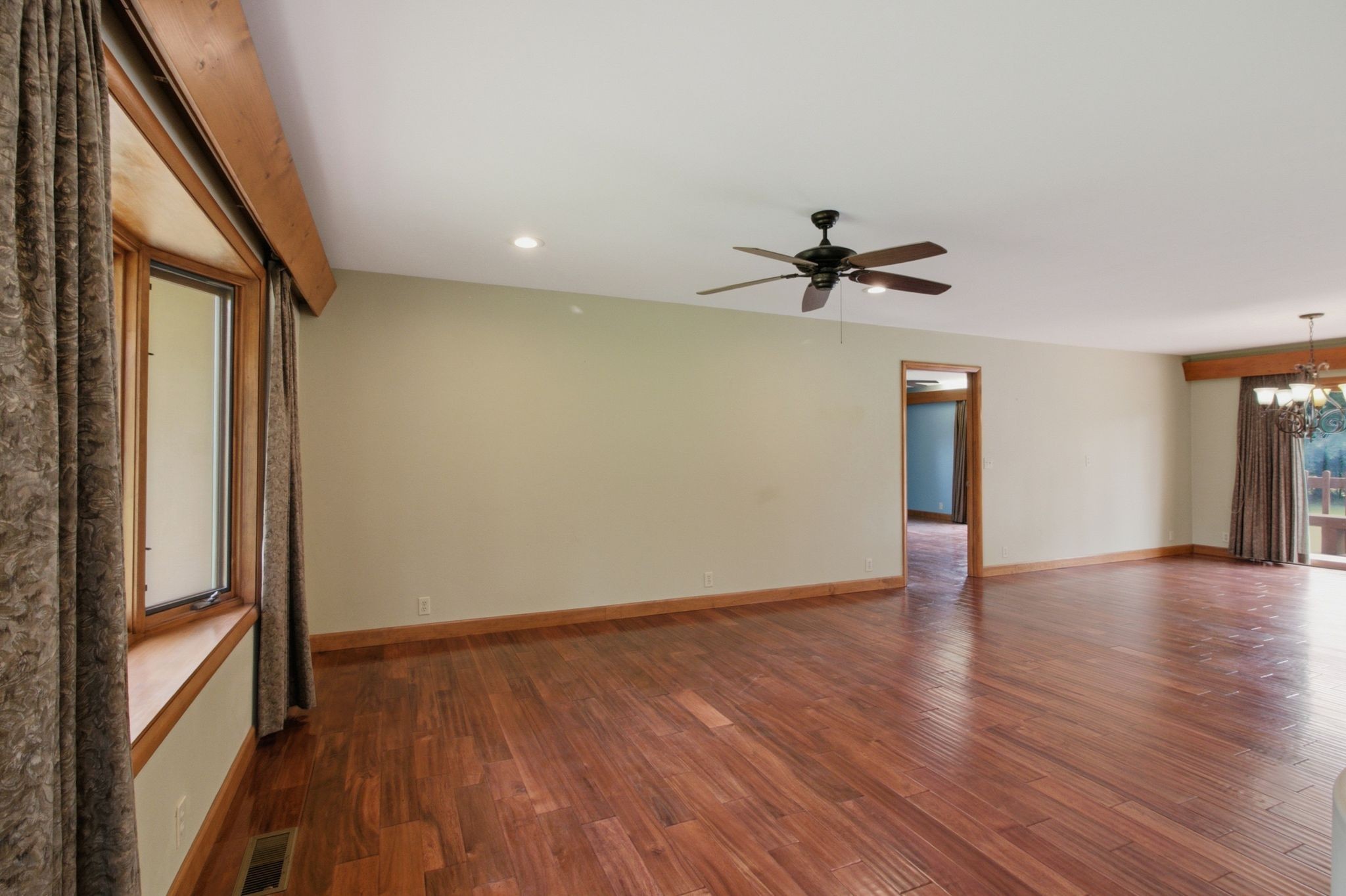 380 McIntosh Rd