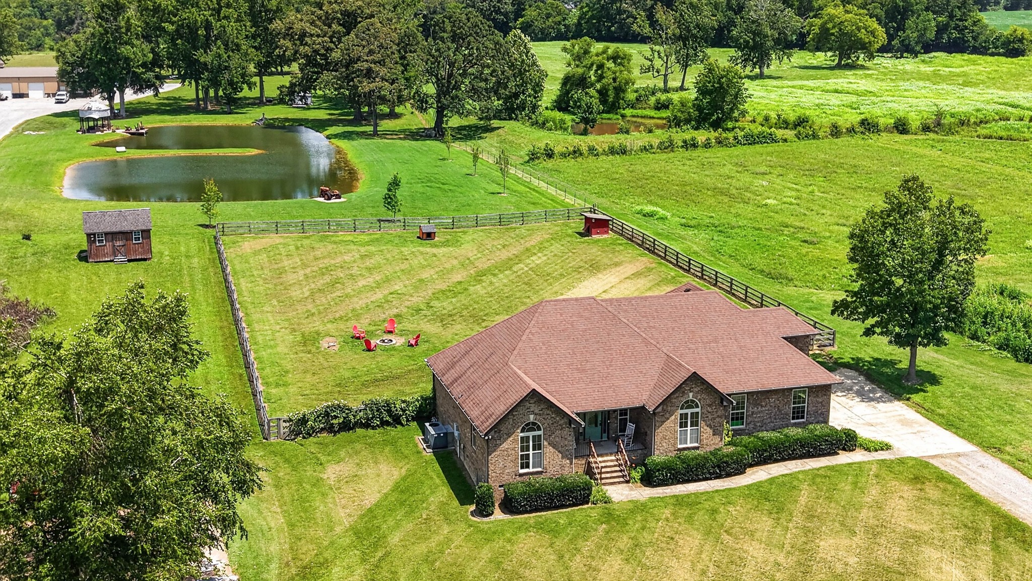 530 Thompson Ln
