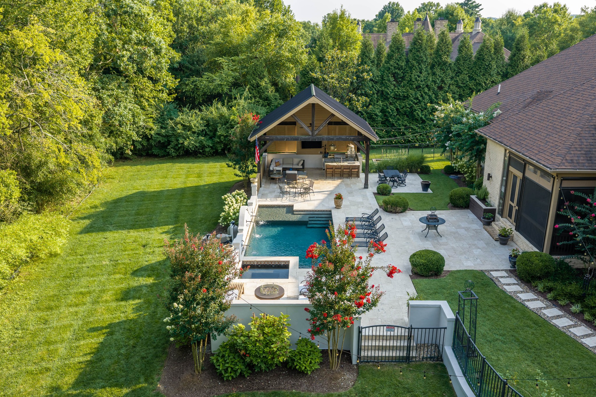 304 Seward Rd