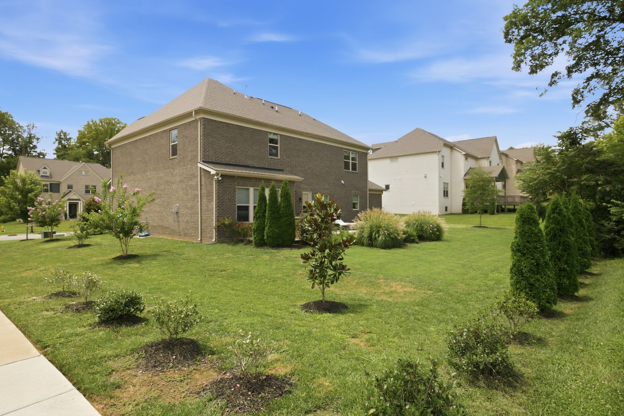3229 Chase Point Dr