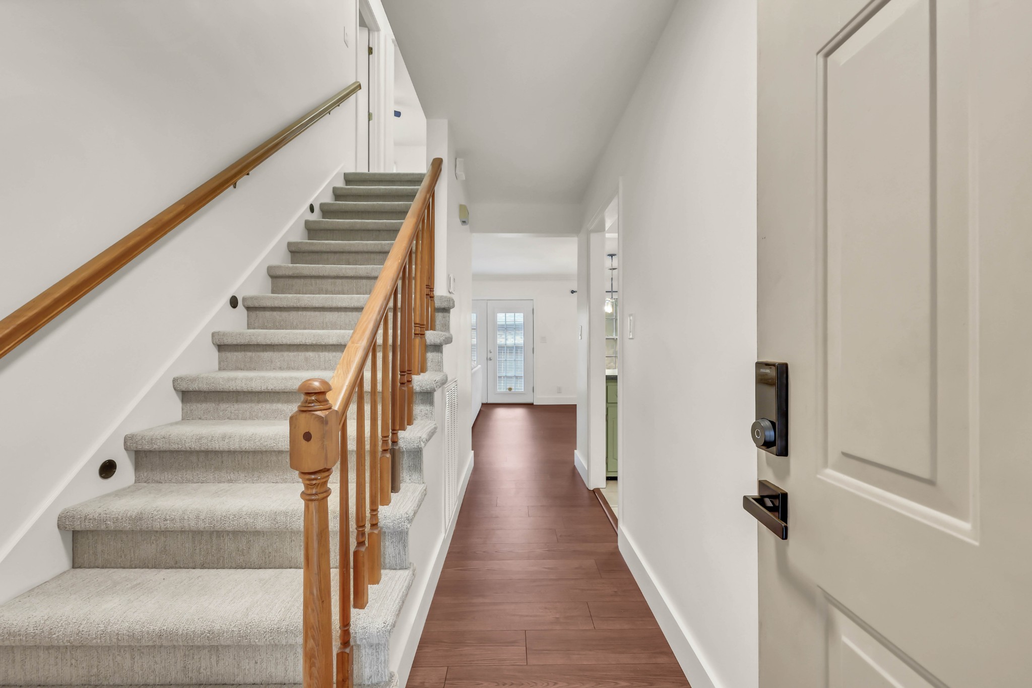 320 Kingswood Ct