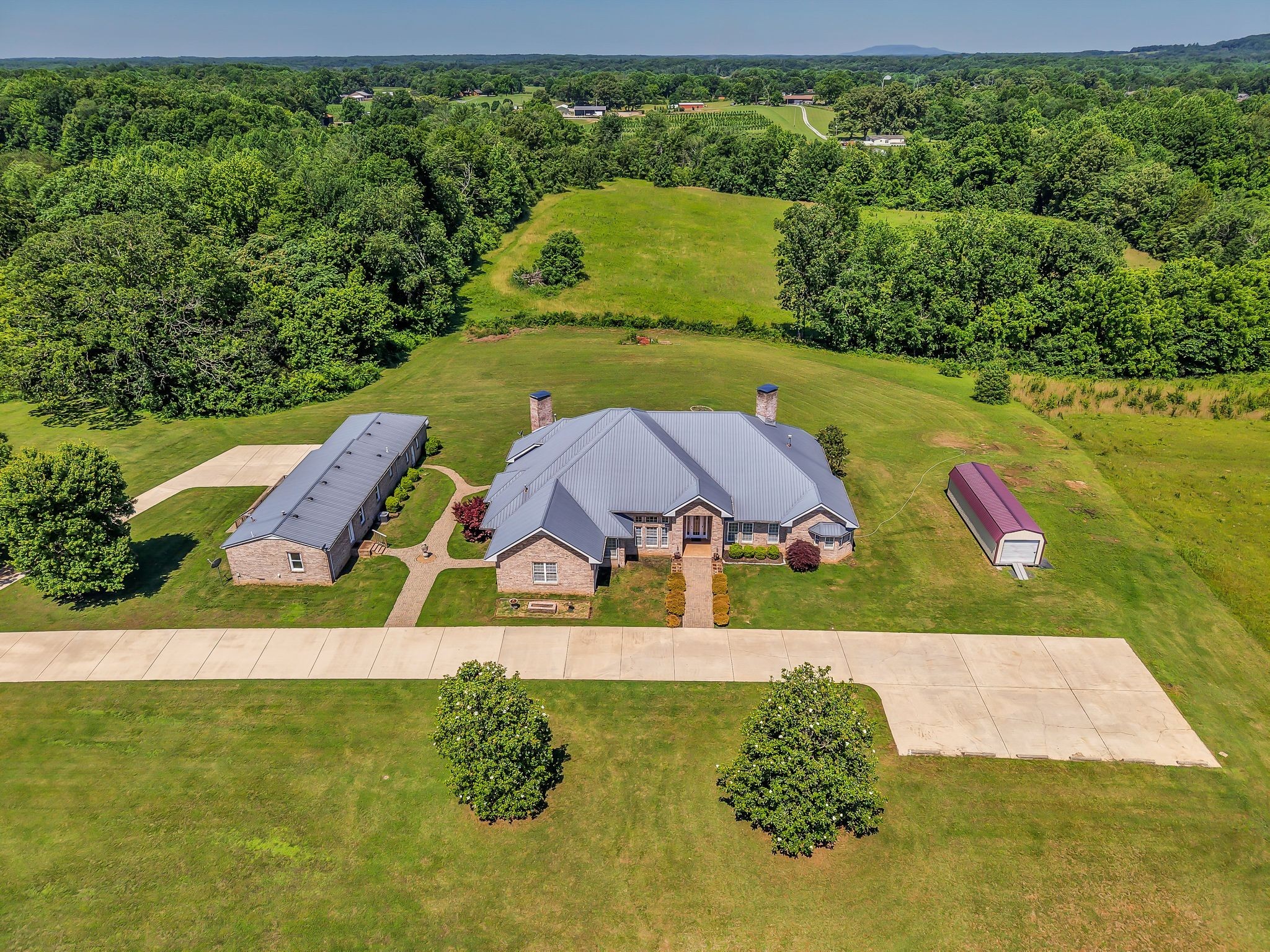 555 Randall Hitchcock Rd