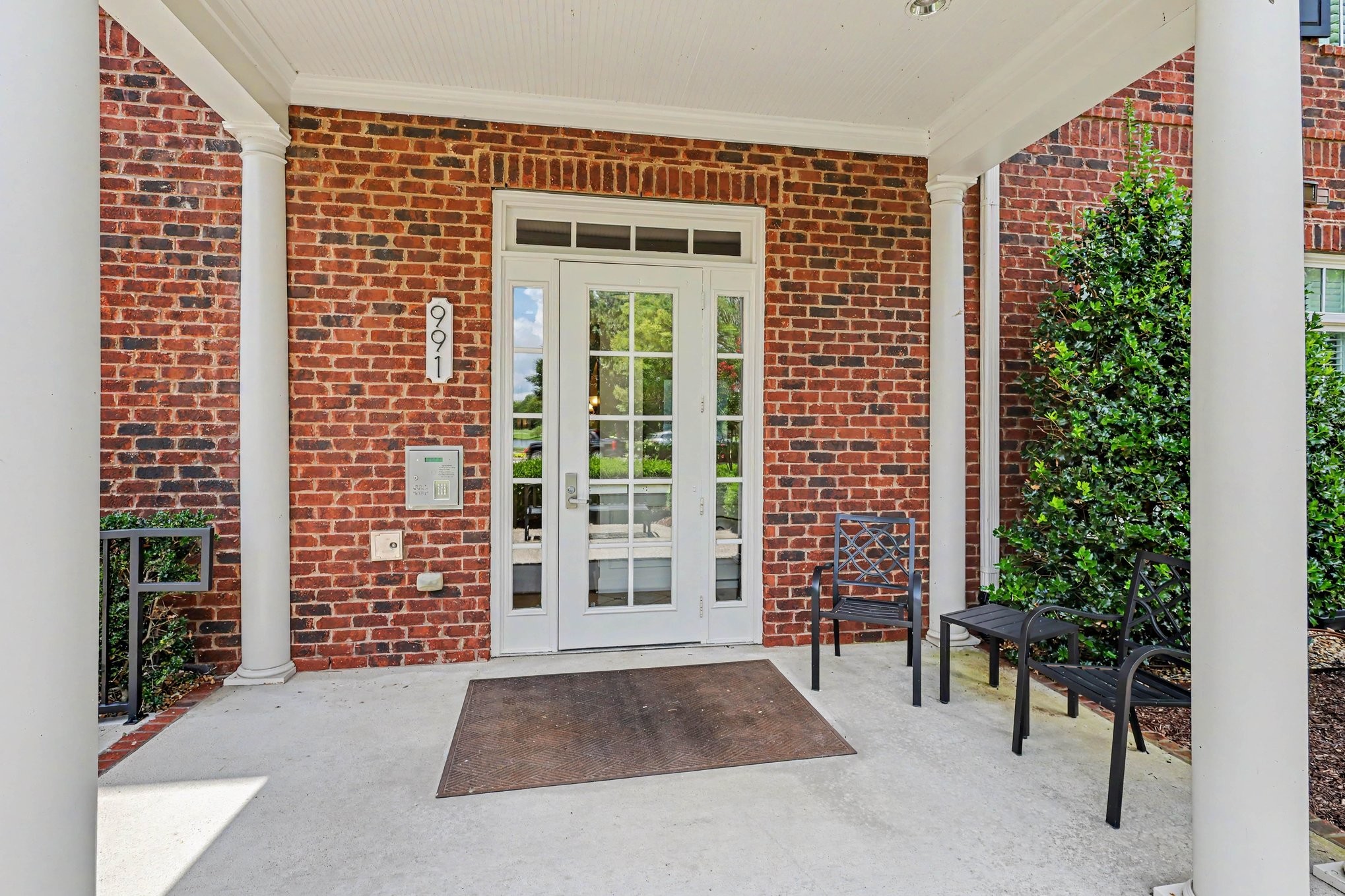991 Westhaven Blvd