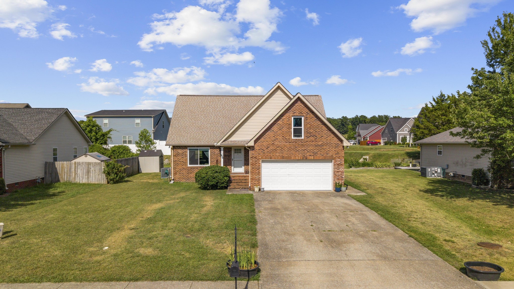 105 Bonnie Oak Dr