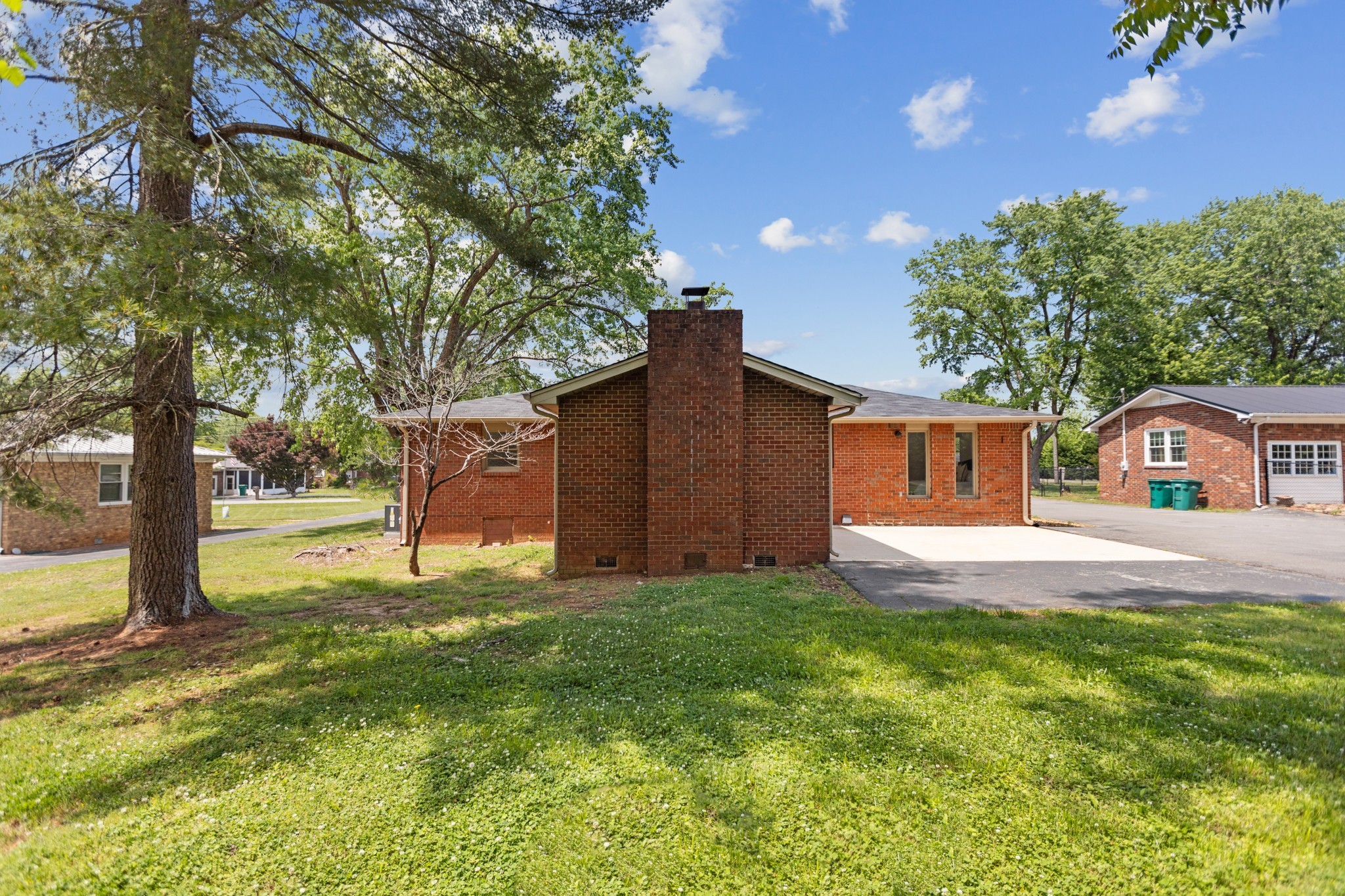 128 Bel Aire Dr