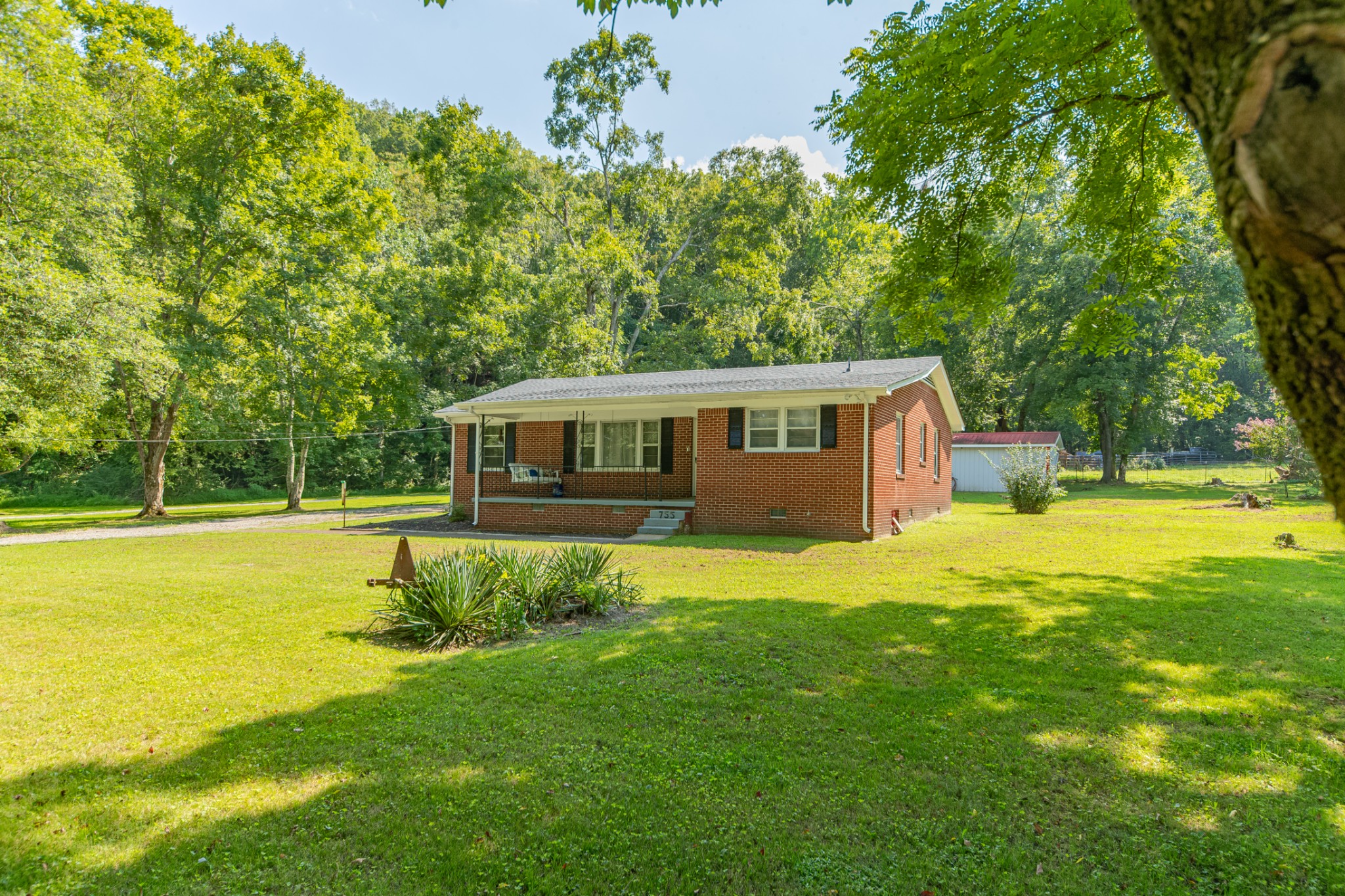 755 Briar Pond Rd