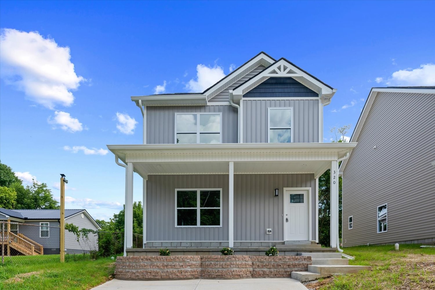 328 Mitchell St