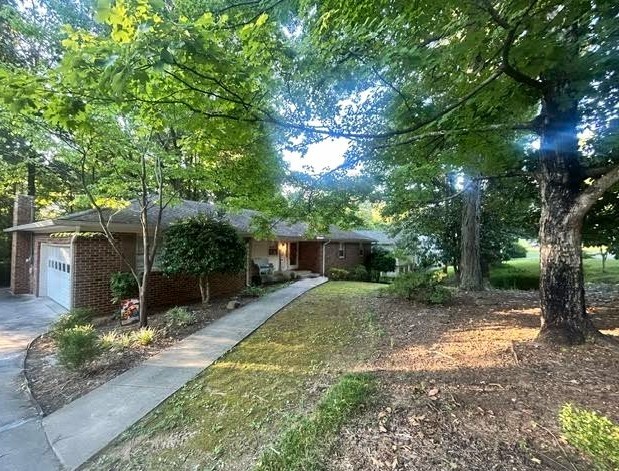 3631 Woodcrest Circle, NW