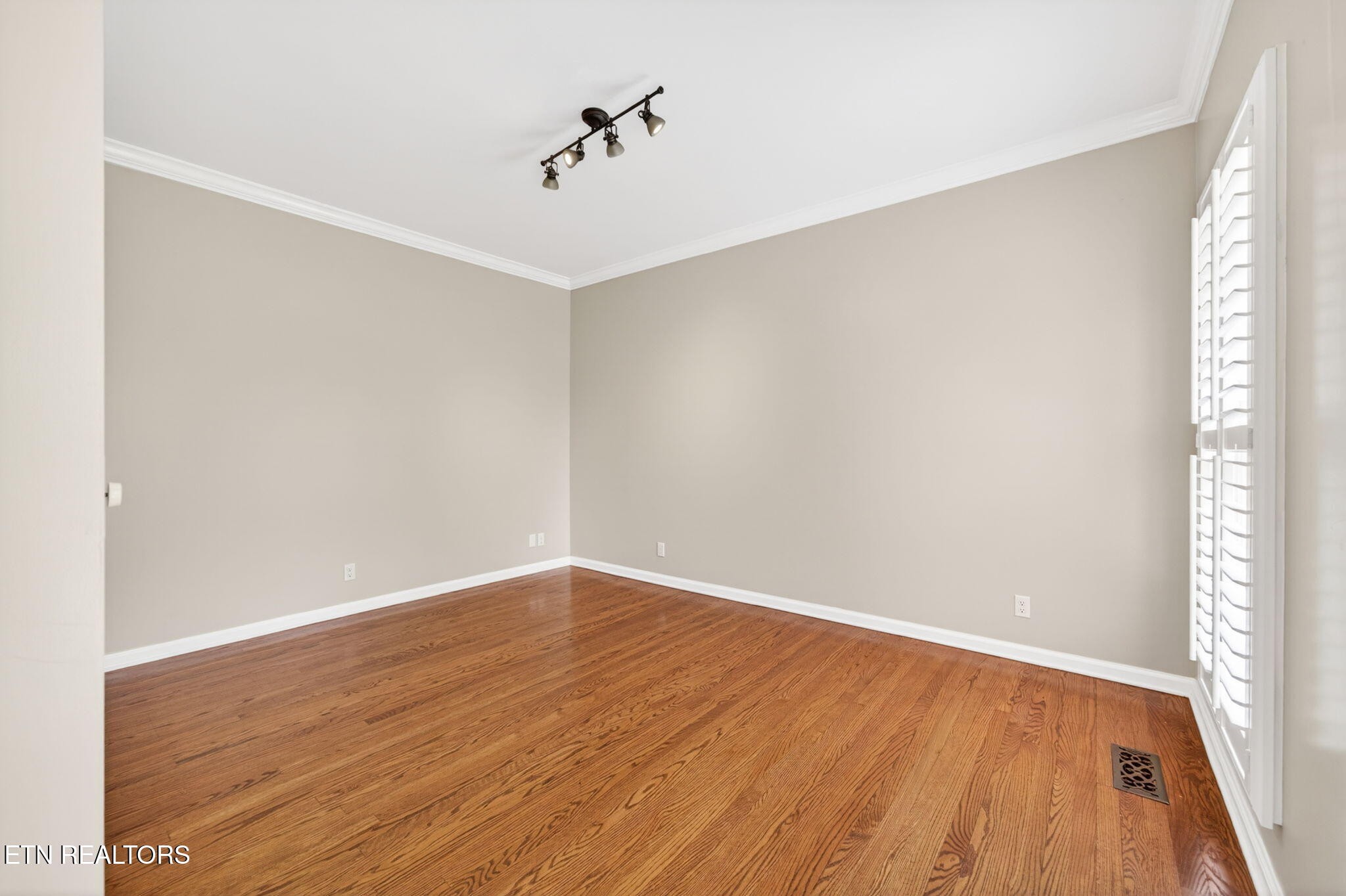 1515 Little John Lane