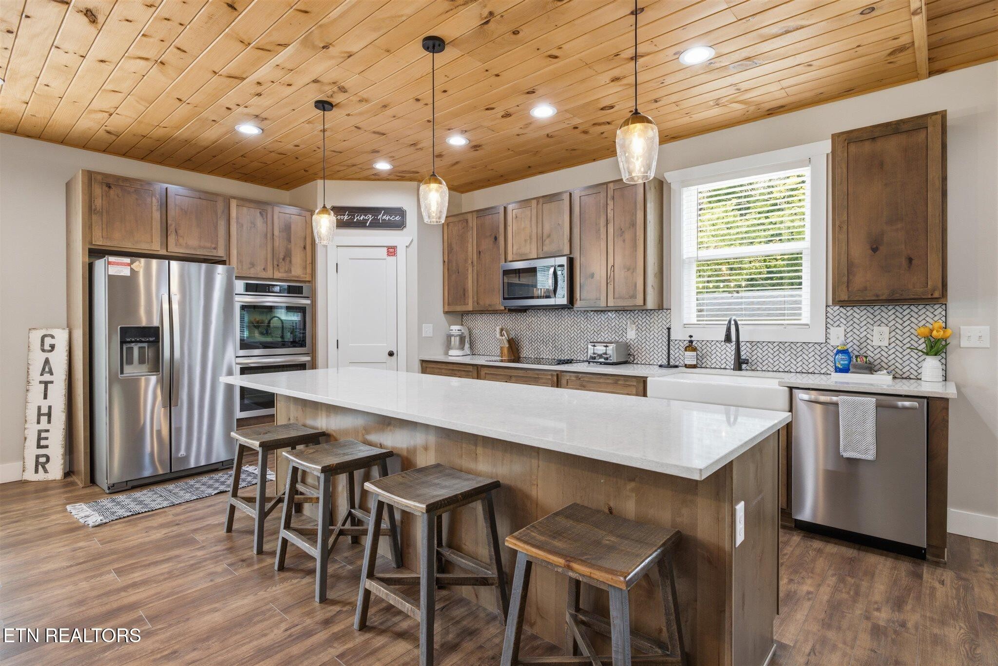 2243 Shinbone Rd
