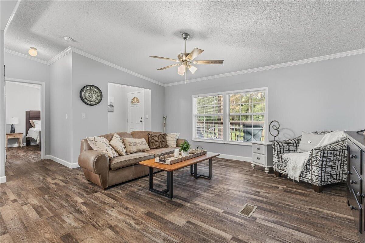 381 Scotts Subdivision Lane