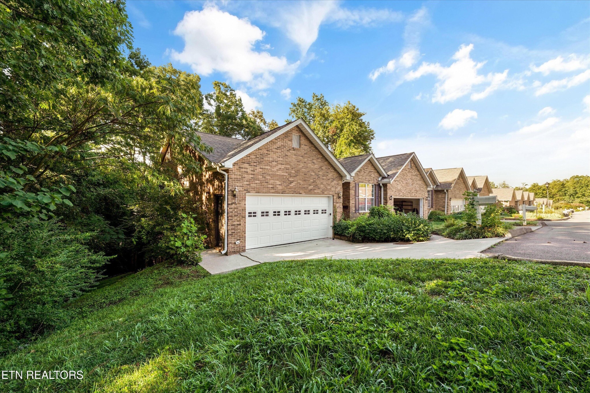 3254 Mountain Spring Way