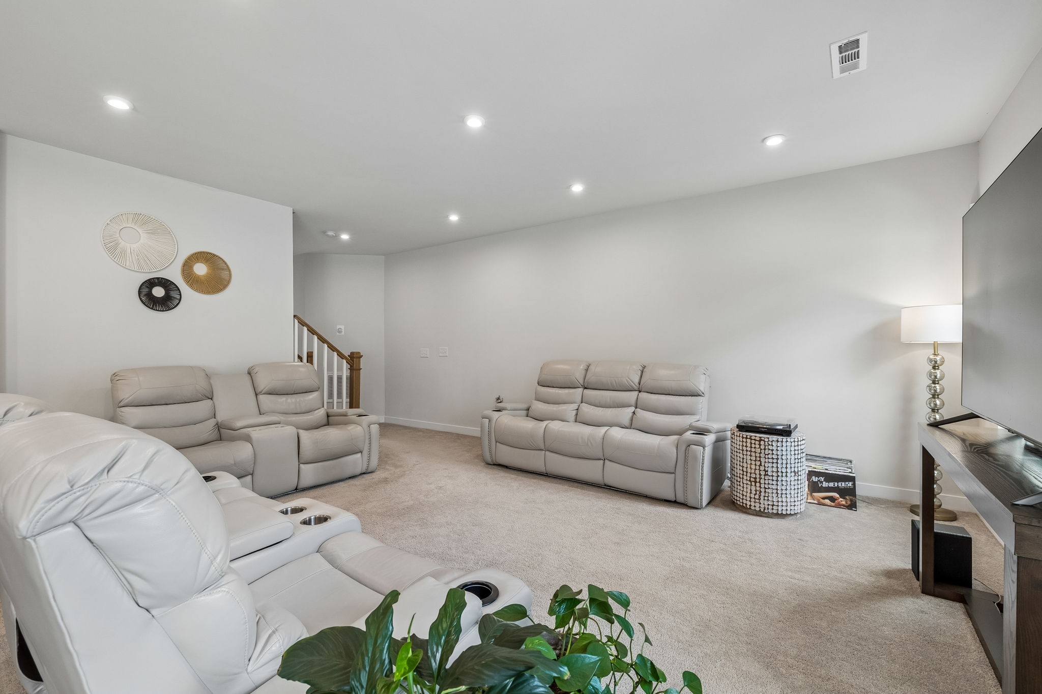 1420 Carderock Springs Dr