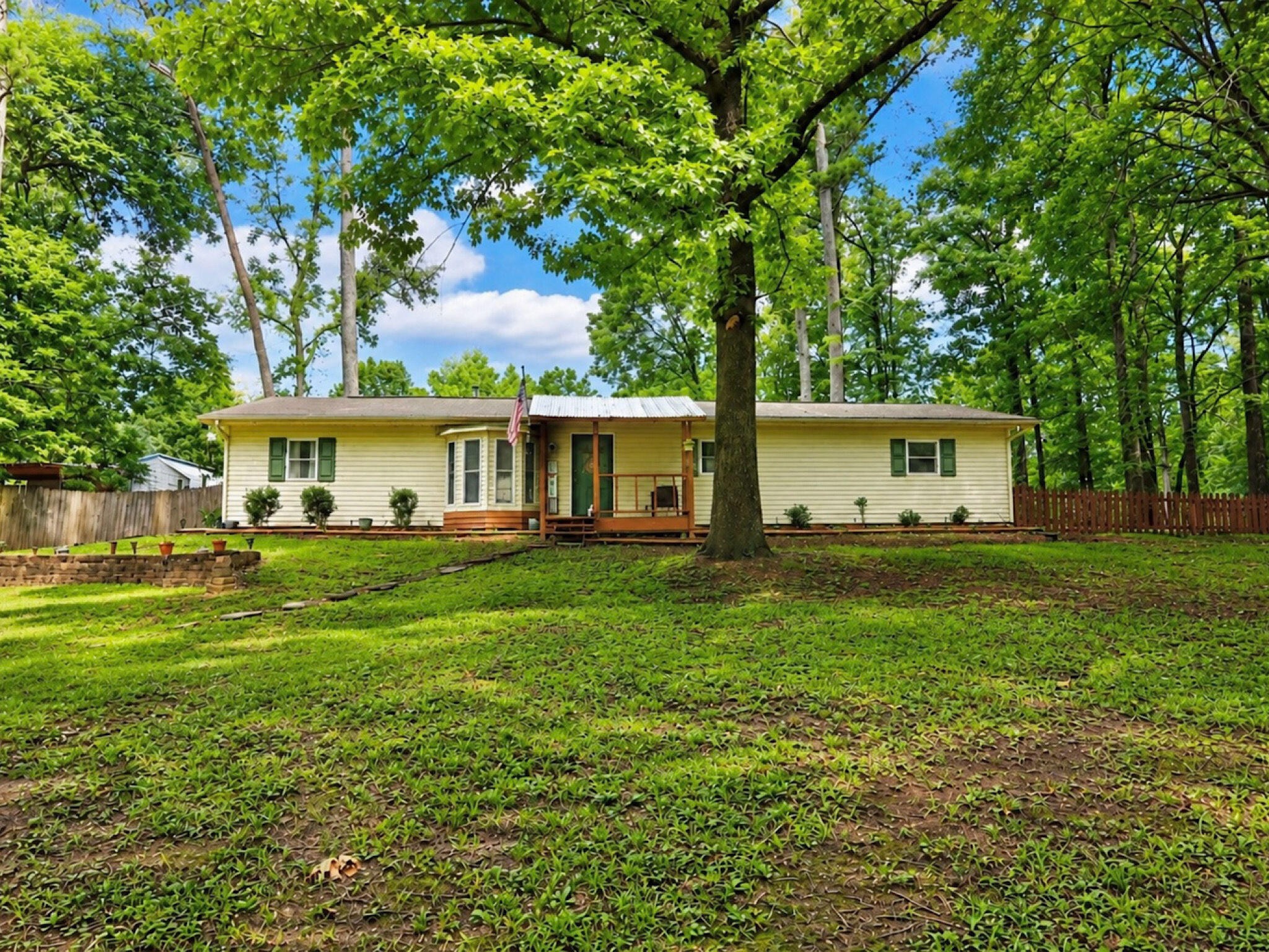 147 Norwood Drive, SE
