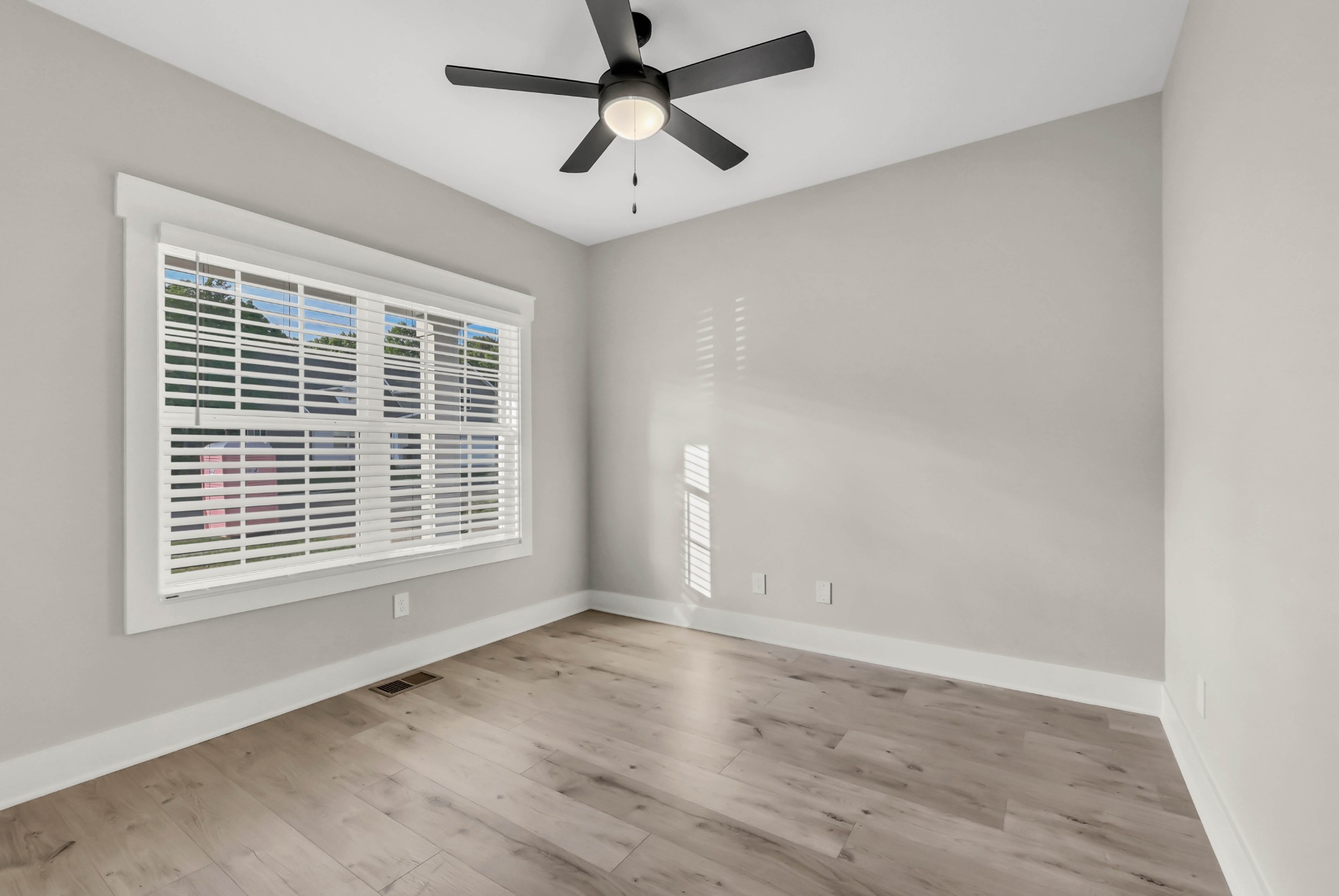 528 Canyon View Court