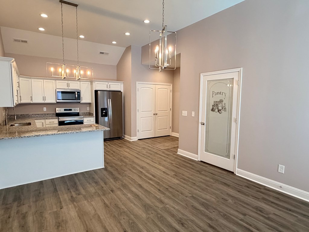 313 Talon Dr