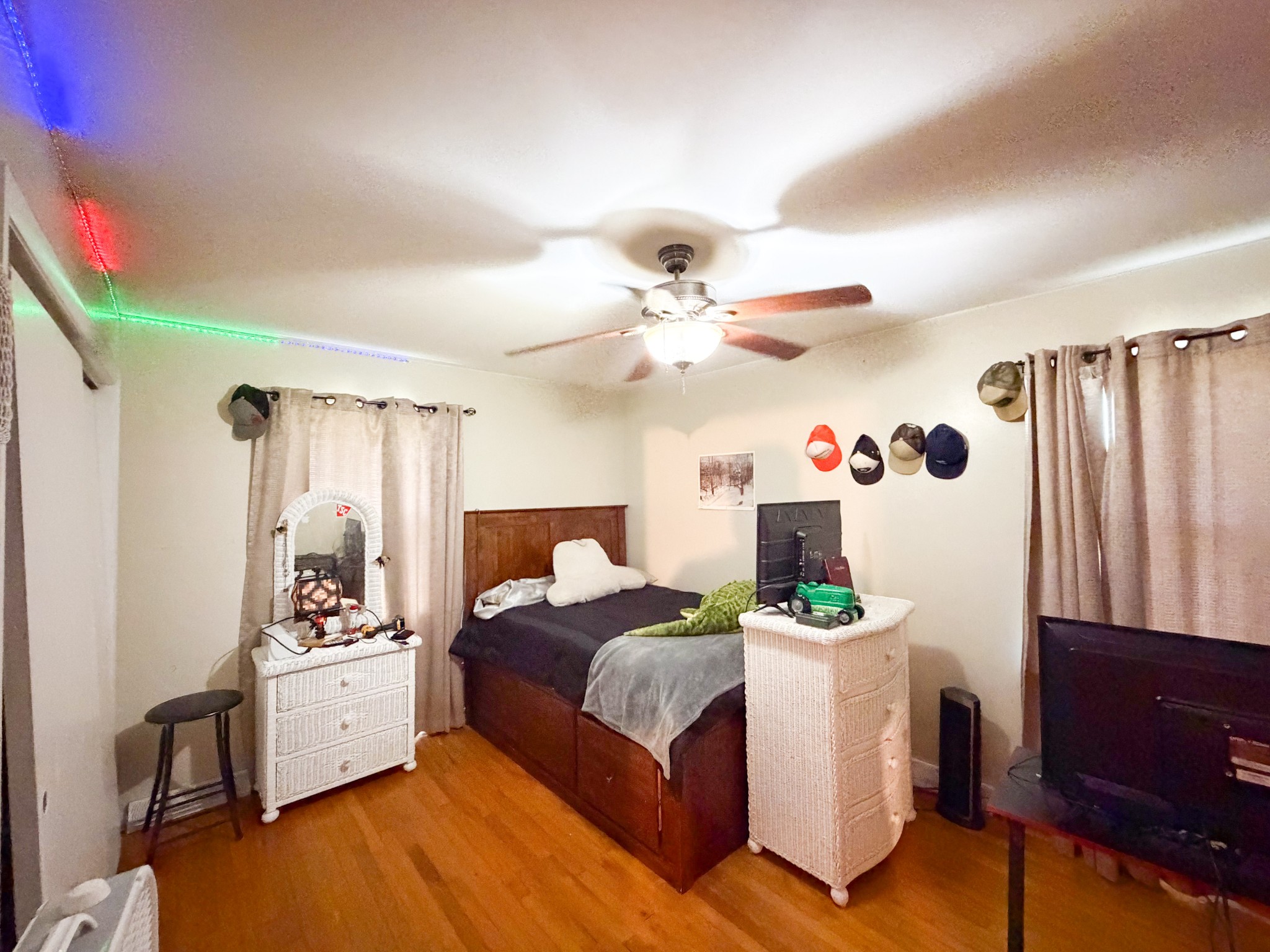 1021 Vales Mill Rd