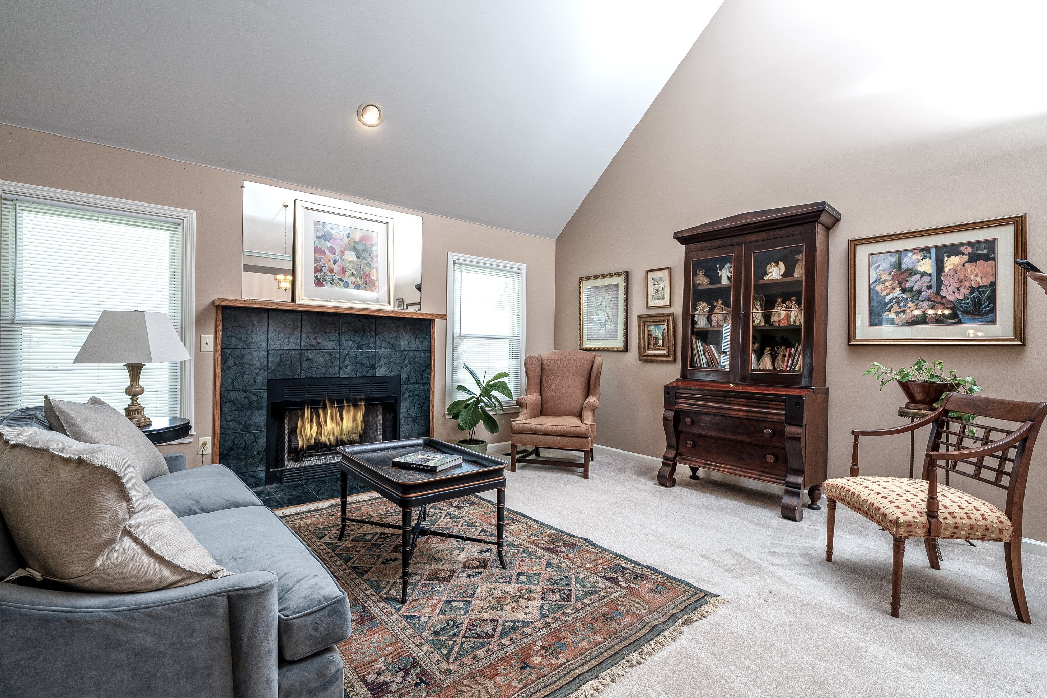 5026 Camelot Dr