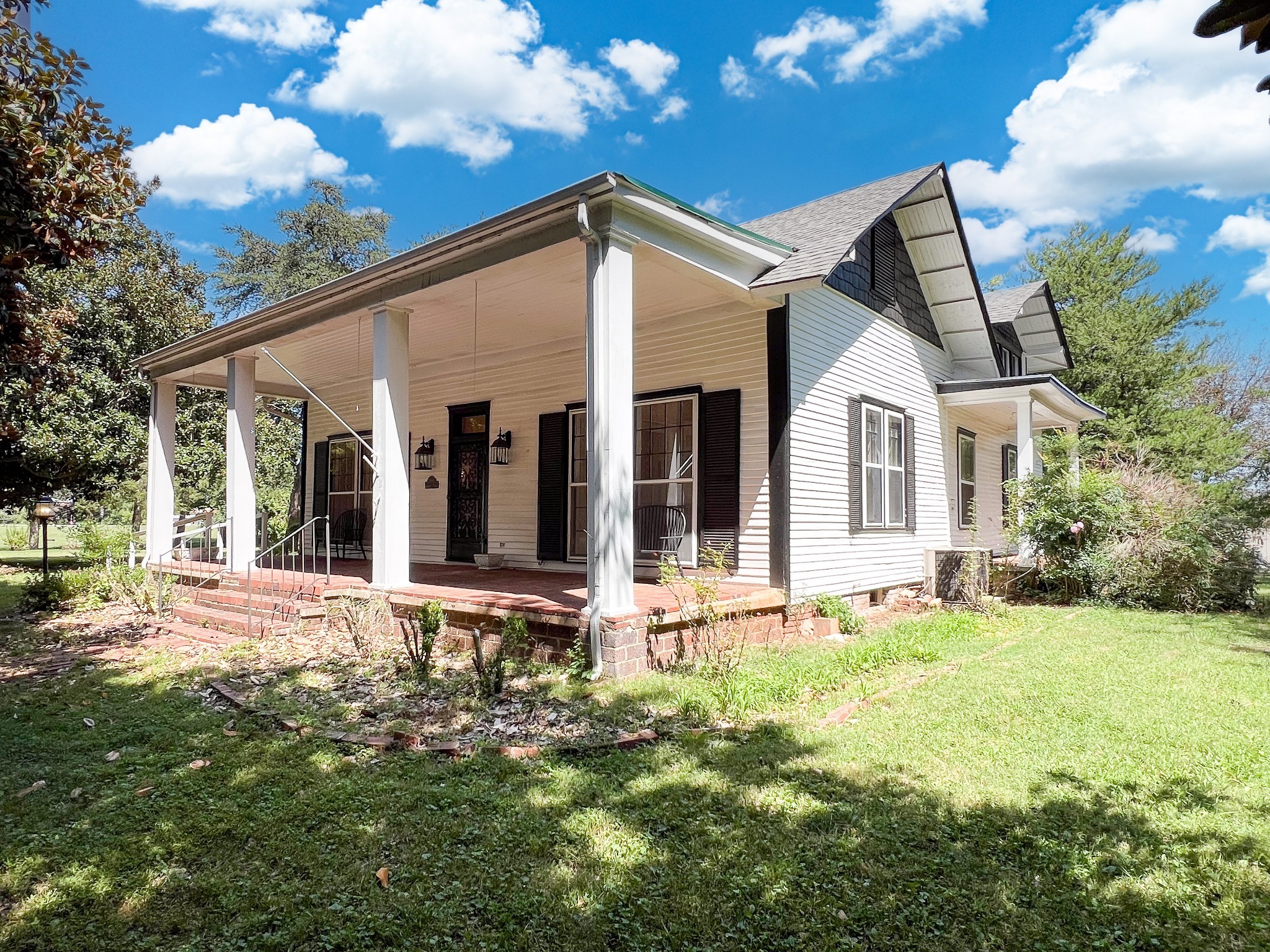 219 Old Mill Rd