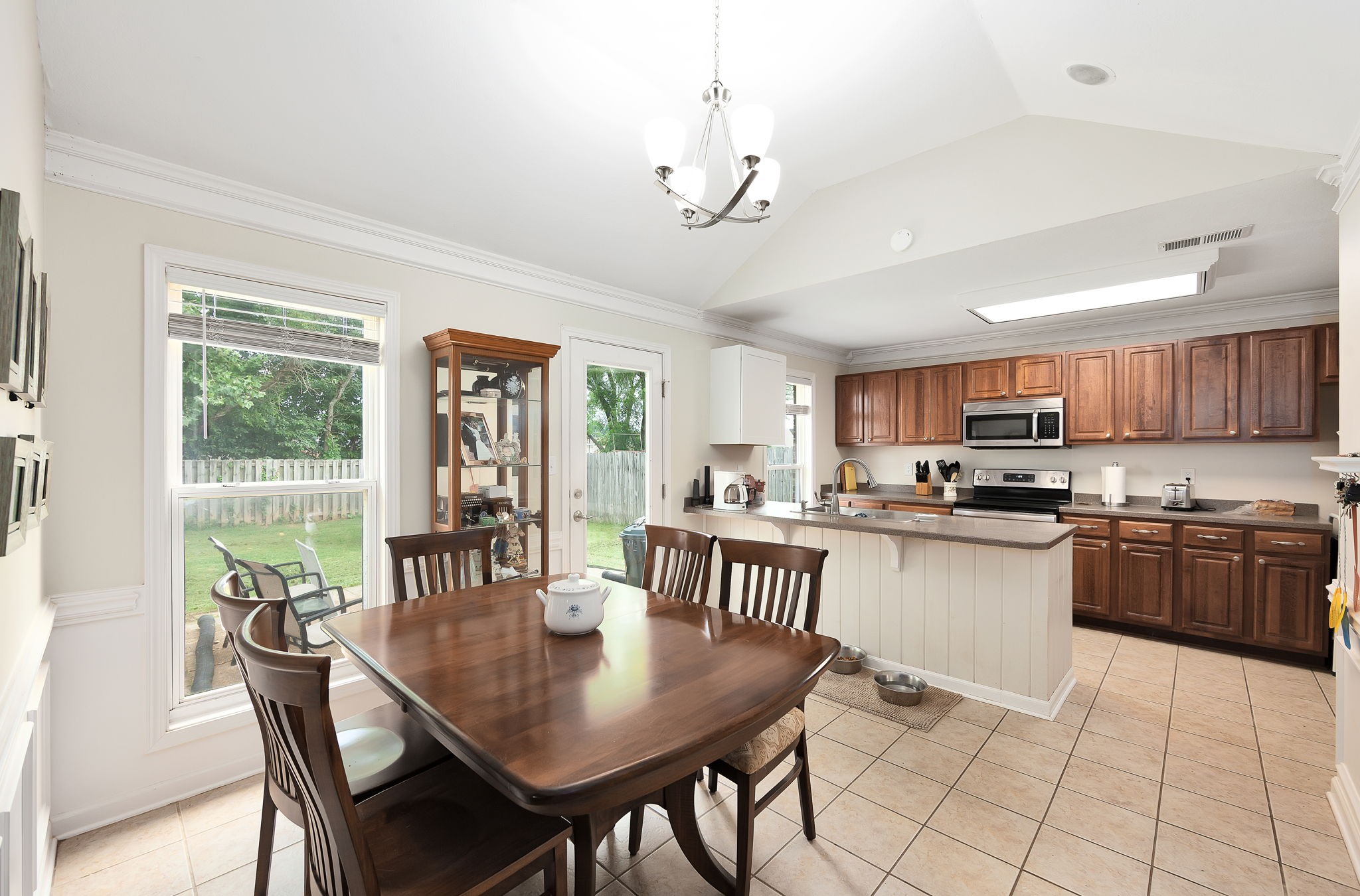 163 Romie Dr