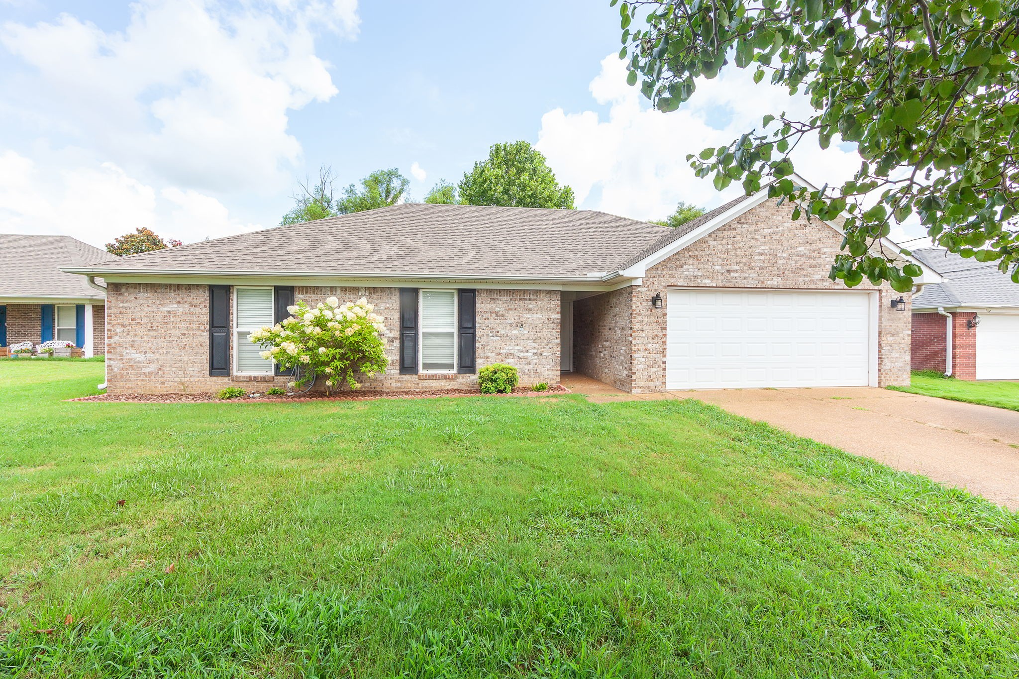 163 Romie Dr
